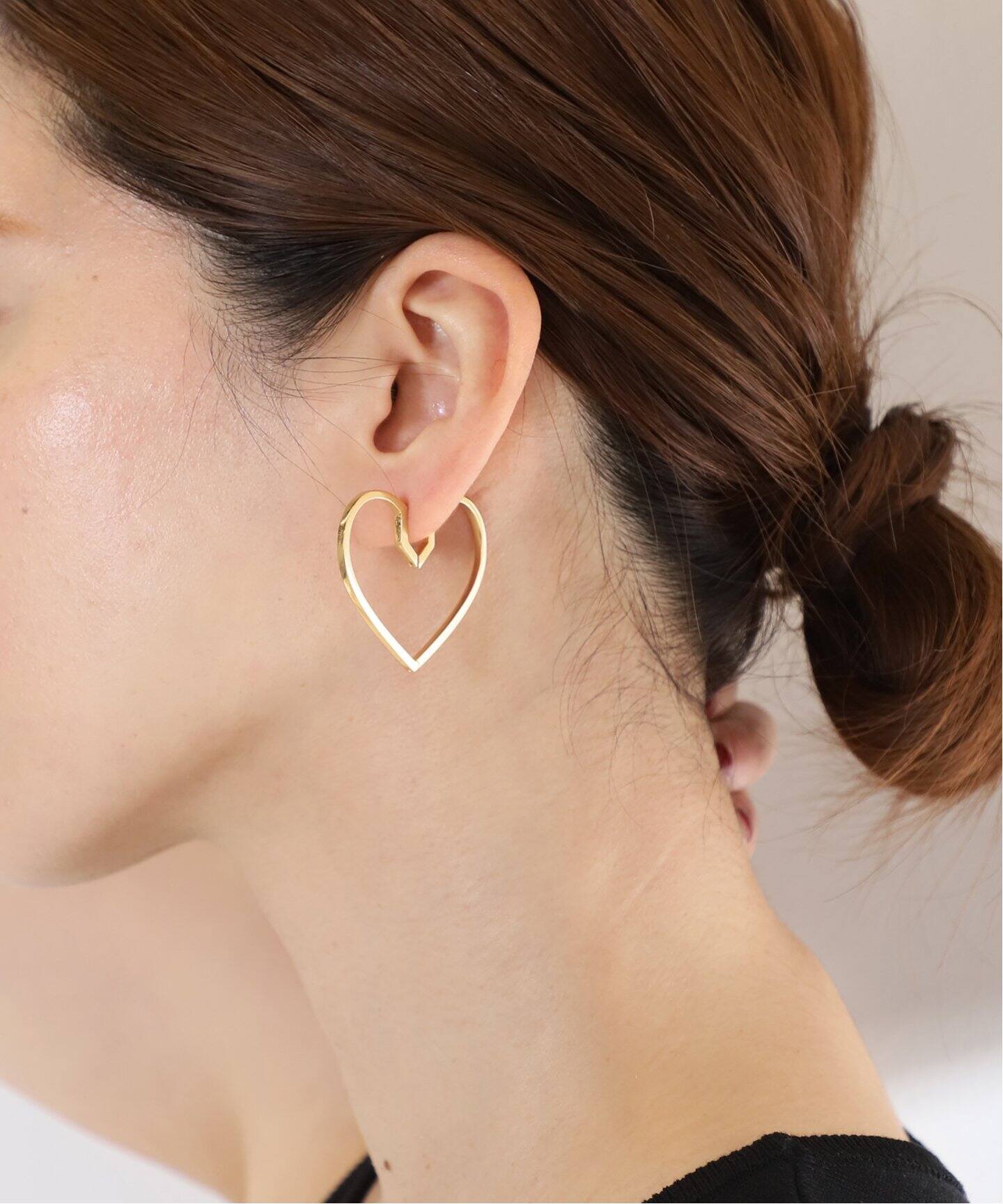 PLOW /プラウ】Hug Heart Hoop Pierce (L)（ピアス（両耳用 