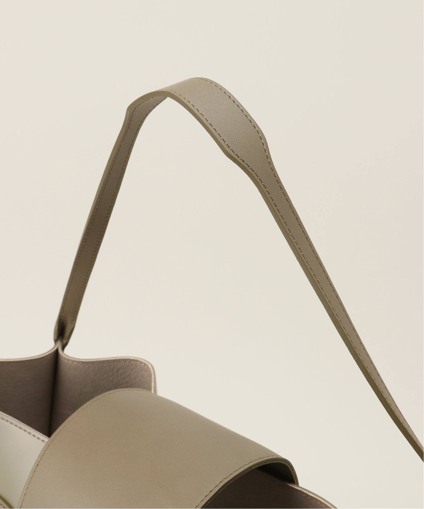 PIENI/ピエニ】LAPA iso：バッグ（ショルダーバッグ）｜CITYSHOP
