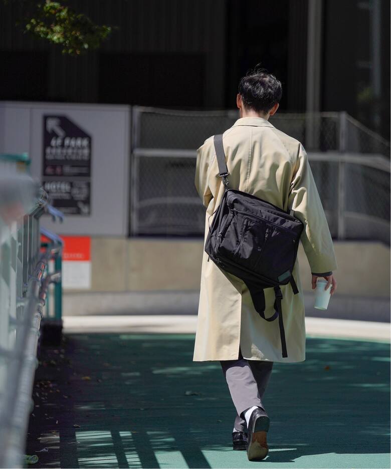 FENDI コレクションライン SAC しょっぱくっ MESSENGER BOX