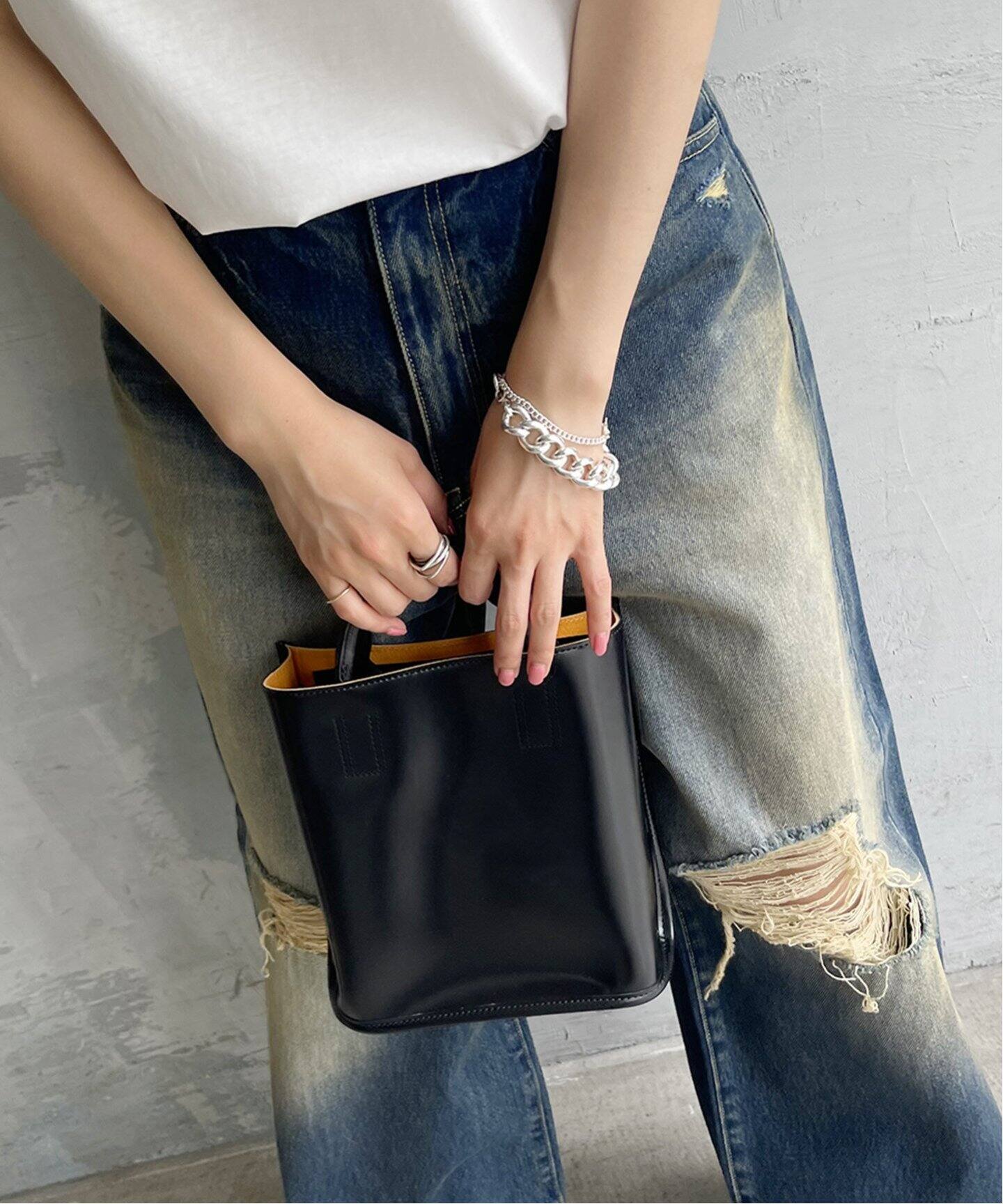 美品】PIENI ピエニKaariレザー本革×pvcトートハンドバッグ白ラージ よく 