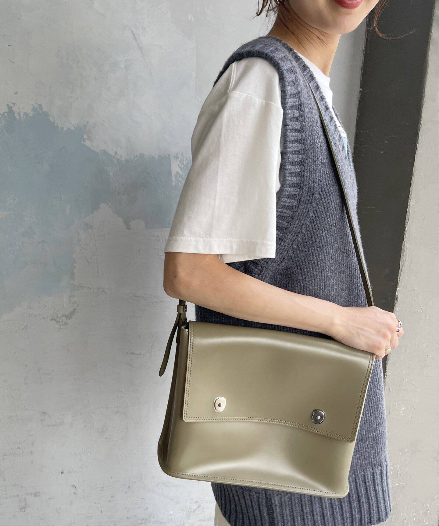 PIENI / ピエニ】Kaari military M（ショルダーバッグ）｜Spick and 