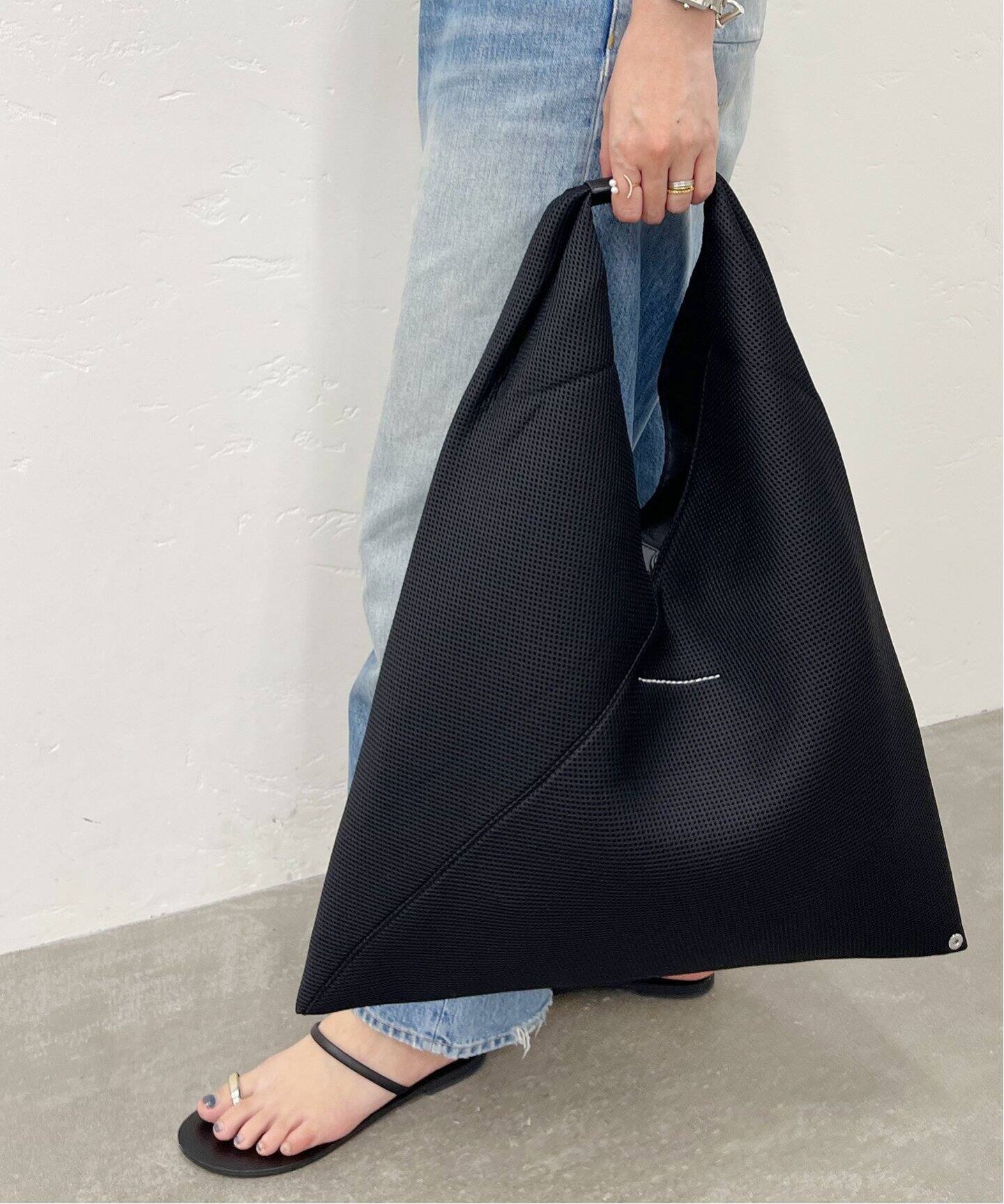 ≪一部店舗+WEB限定≫【MM6/エムエム6】 Classic Japanese Handbag  