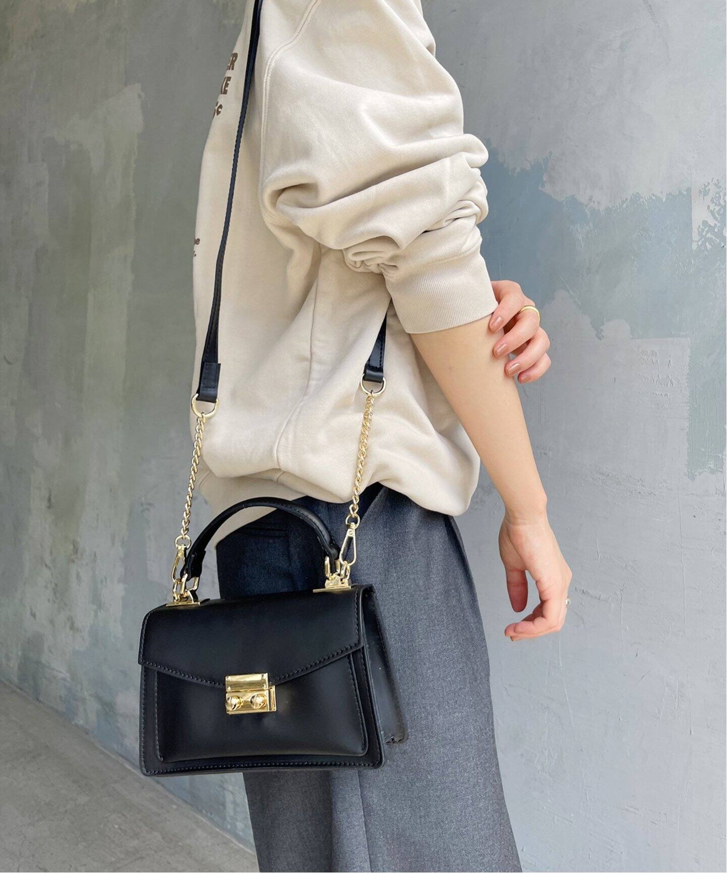 AULENTTI / オーレンティ】ショルダーバッグ（ショルダーバッグ  