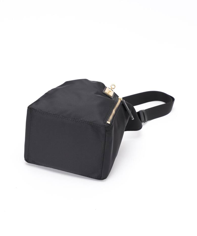 ORSETTO/オルセット】ナイロンスクエアショルダー（ショルダーバッグ  