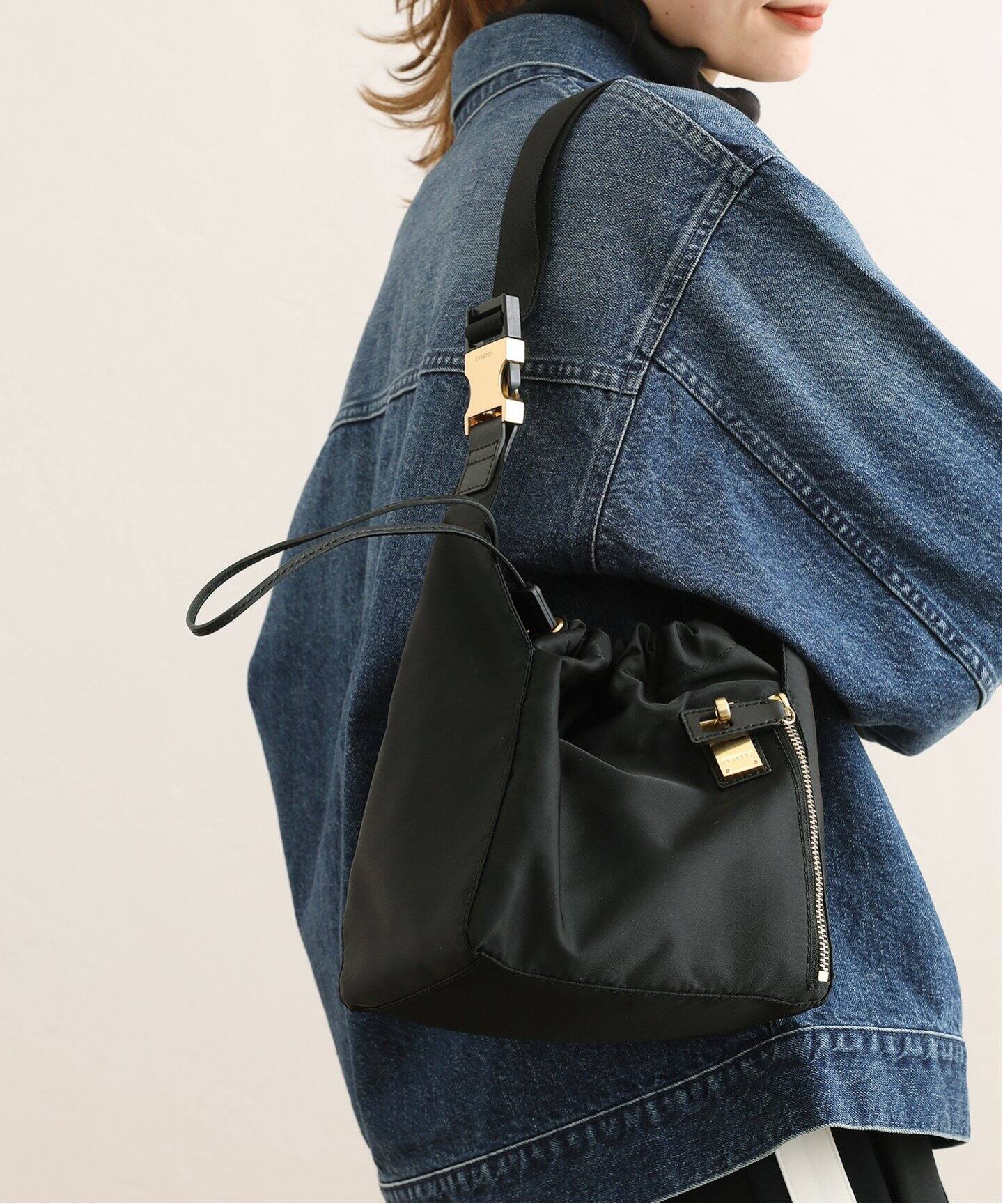 ORSETTO/オルセット】ナイロンスクエアショルダー（ショルダーバッグ  