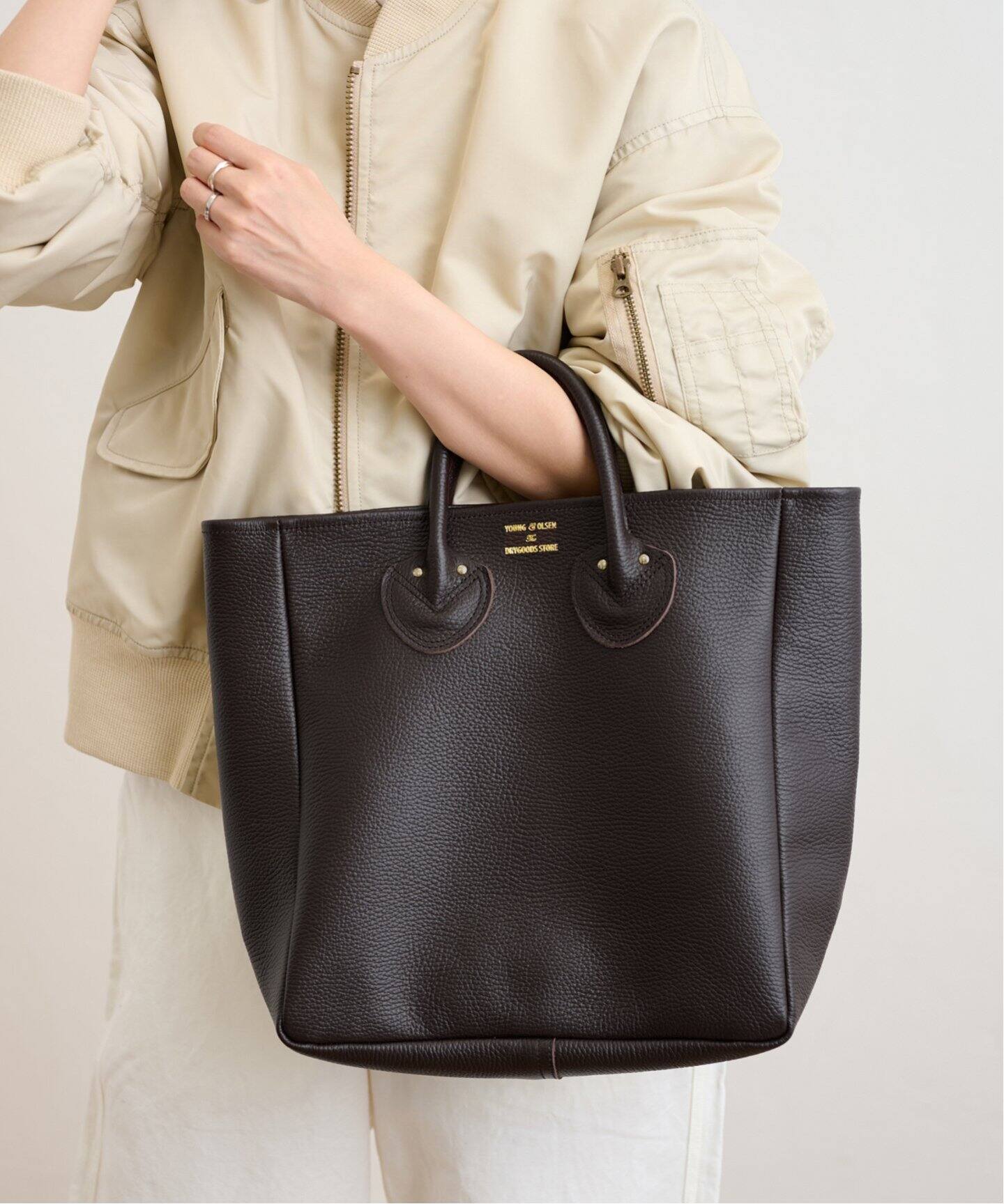 Young&olsenヤングアンドオルセン 定番トートバッグLサイズ ブラウン 