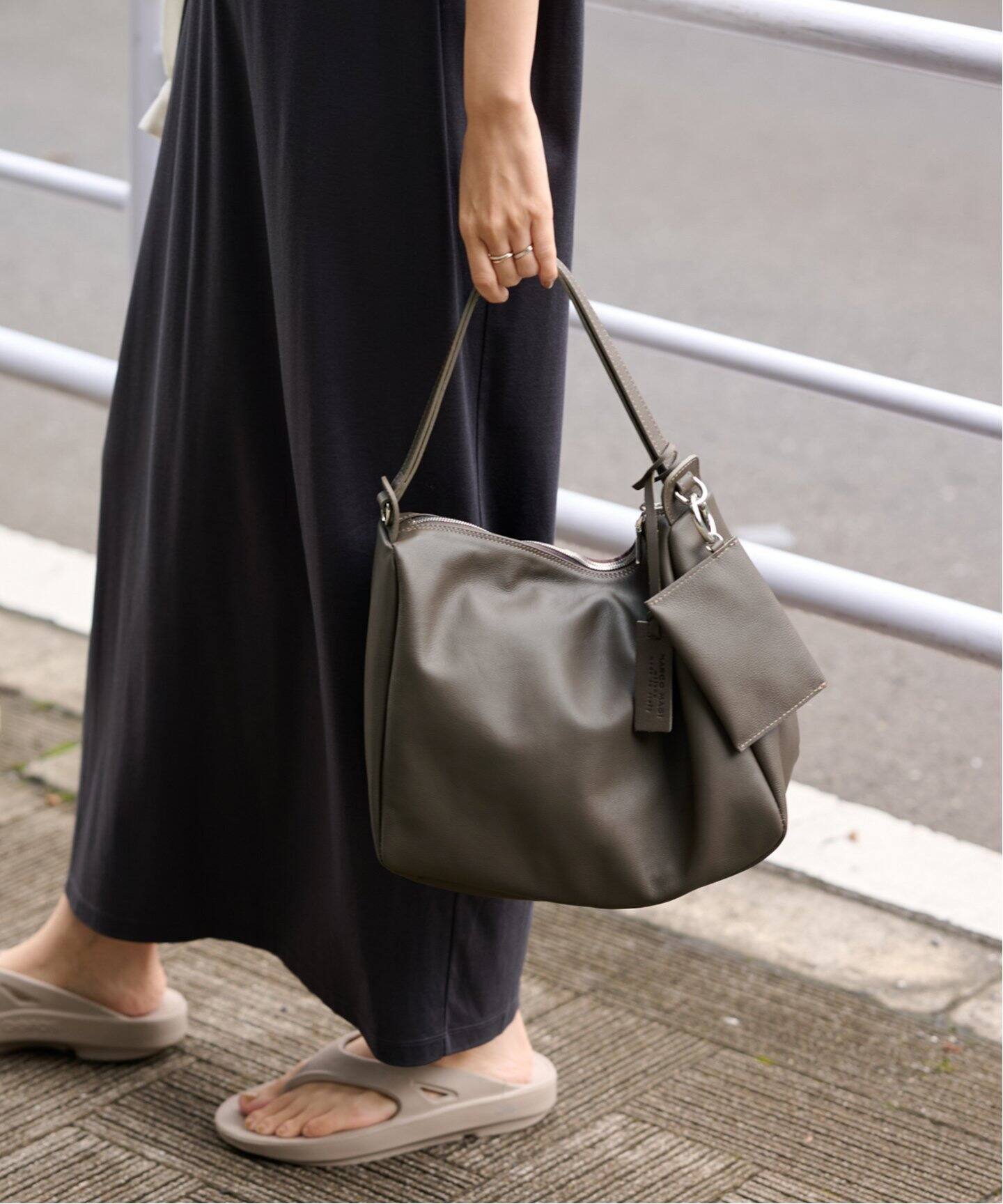 MARCO MASI/マルコマージ】ストラップ パスケース付きトート（トート  