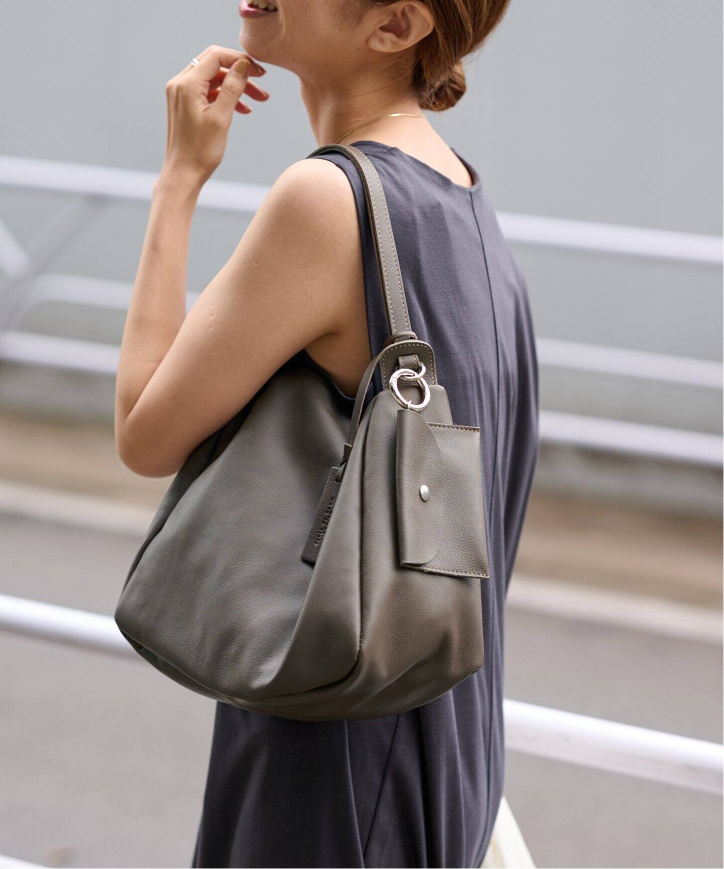 MARCO MASI/マルコマージ】ストラップ パスケース付きトート（トート  