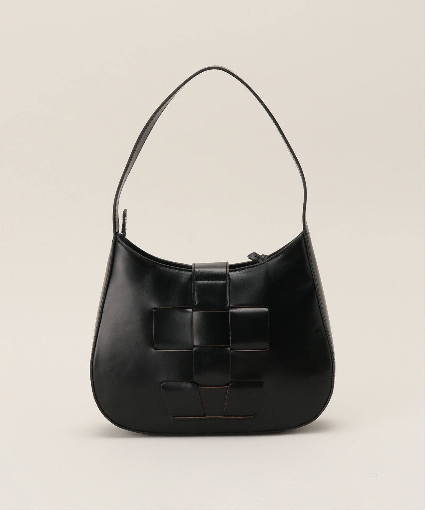 HEREU へリュー Trena レザー ショルダーバッグ 定価7.1万（HEREU 