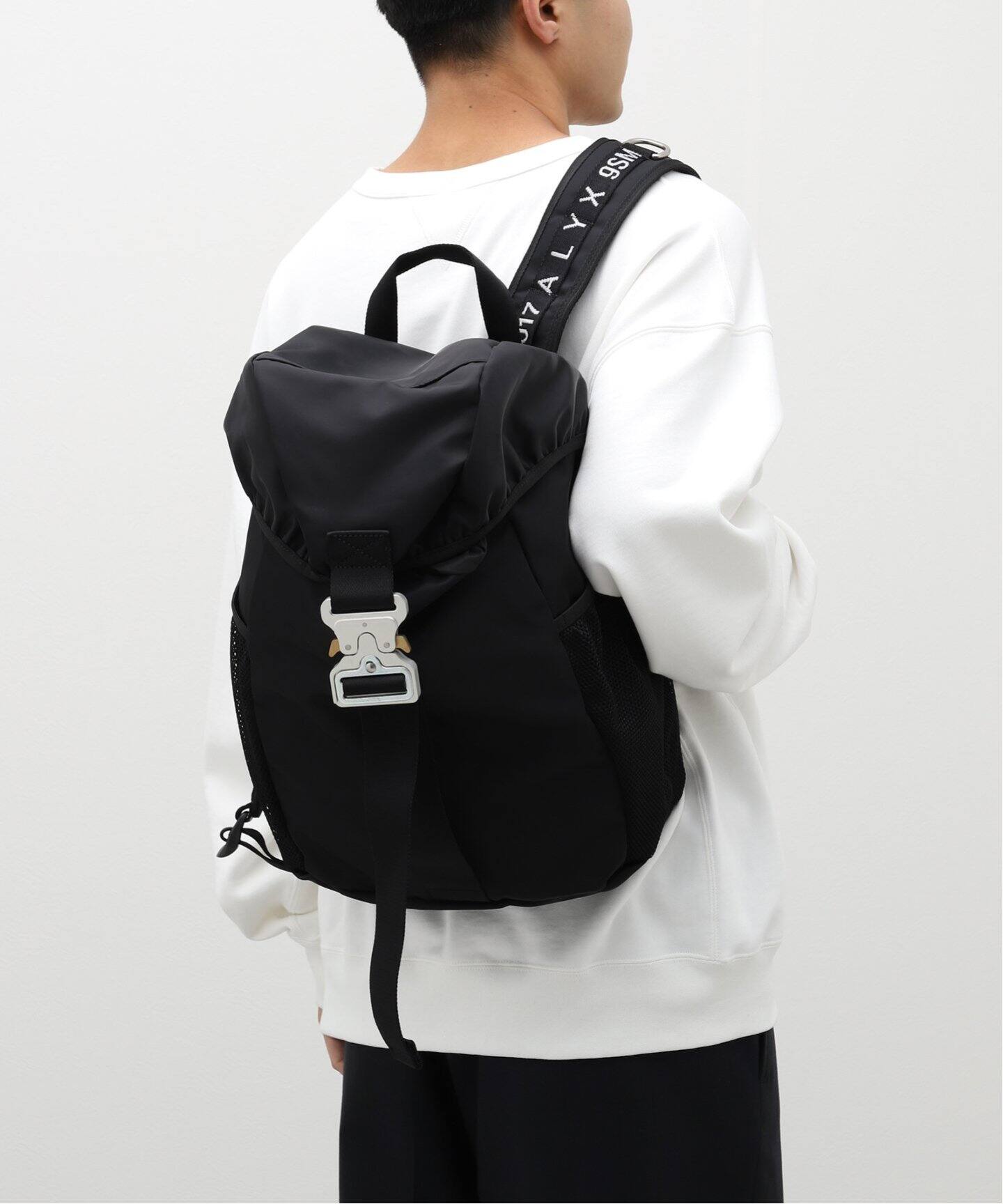 1017 ALYX 9SM / 017 アリクス 9SM】BUCKLE CAMP BACKPACK（バック  