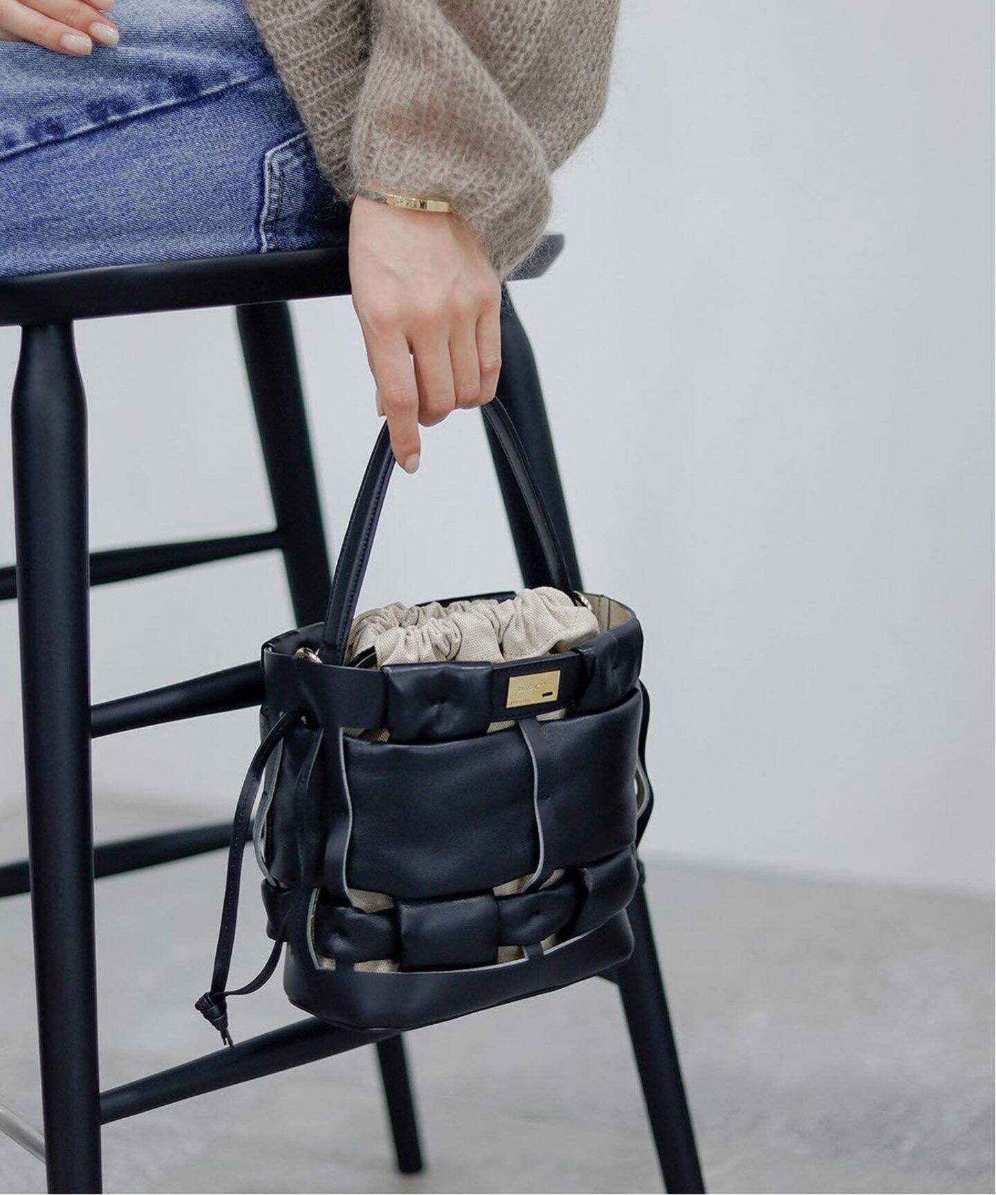 ZANCHETTI / ザンケッティ】WOVEN BUCKET SMALL：バッグ（ショルダー  