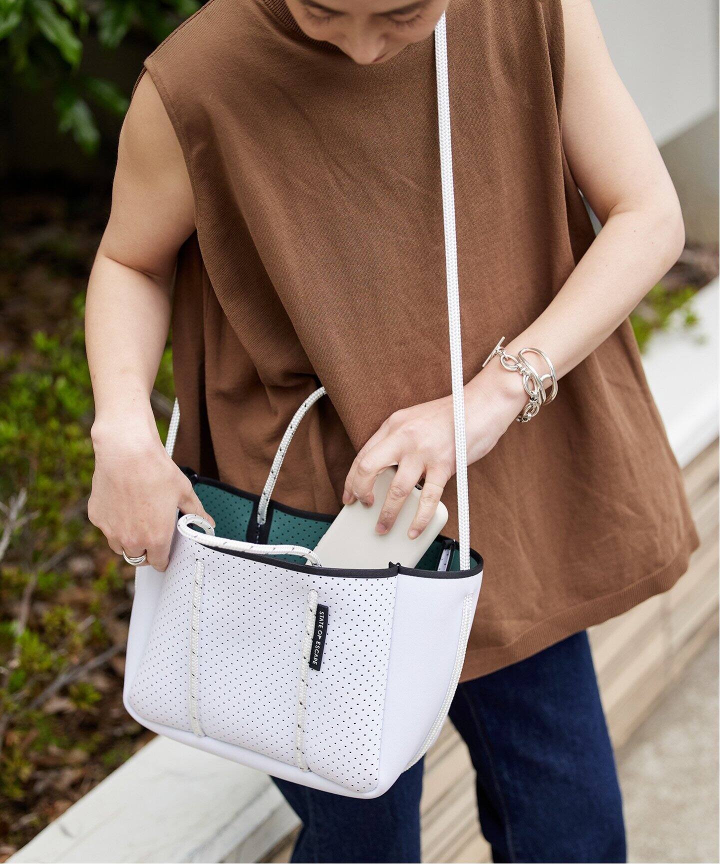 別注【STATE OF ESCAPE】PETITE ESCAPE SP：ショルダーバッグ  