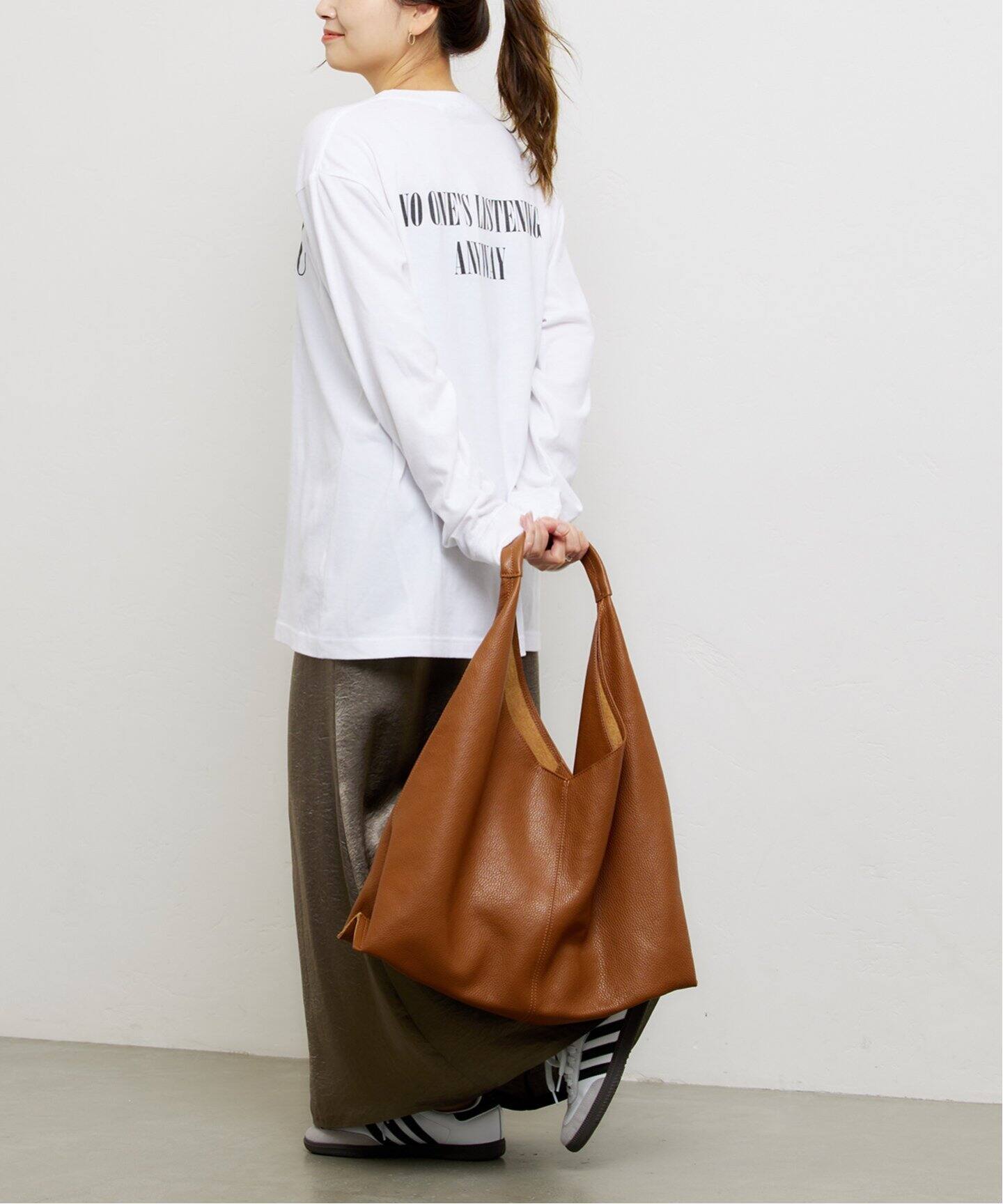 追加》【AULENTTI/オウレンティ】レザーショルダーバッグ（ショルダー  