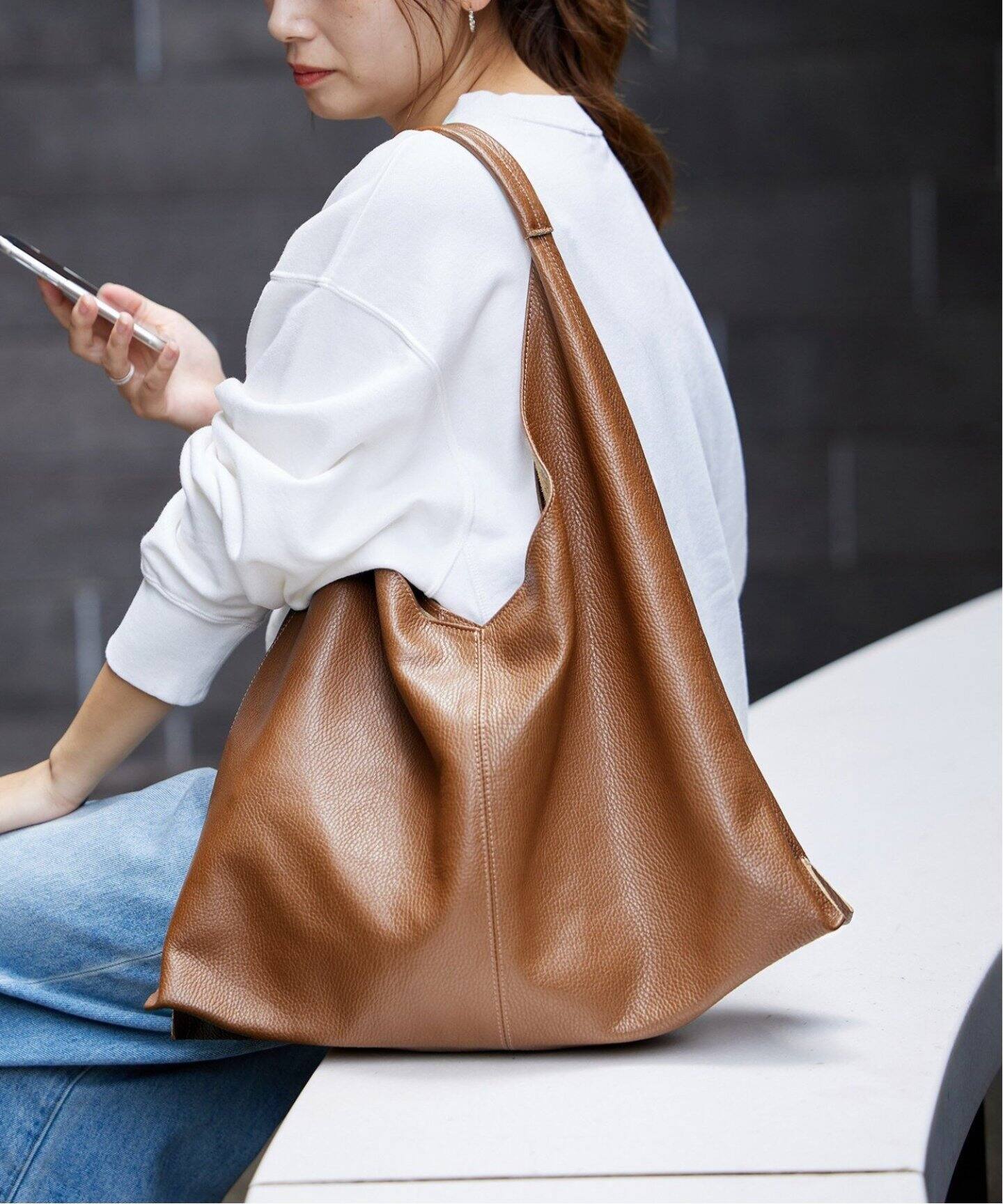 追加》【AULENTTI/オウレンティ】レザーショルダーバッグ（ショルダー  