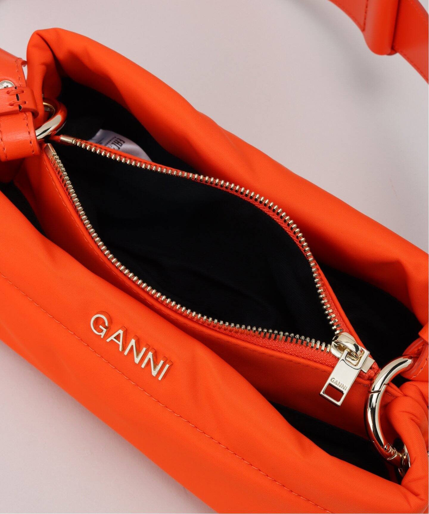 GANNI / ガニー】 Pillow Baguette：バッグ（ショルダーバッグ 