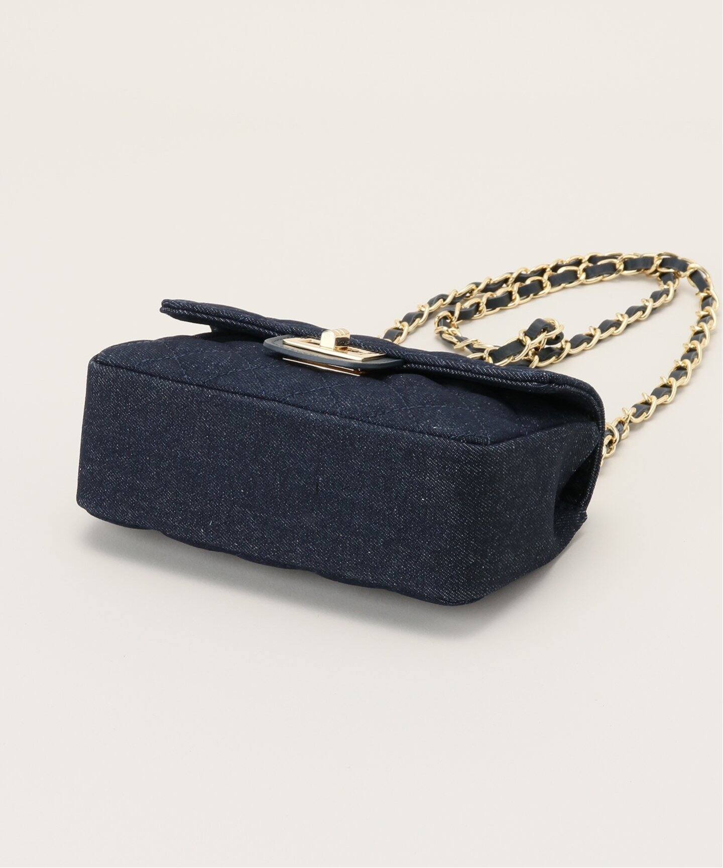 AULENTTI/オウレンティ】チェーンバッグ（ショルダーバッグ  