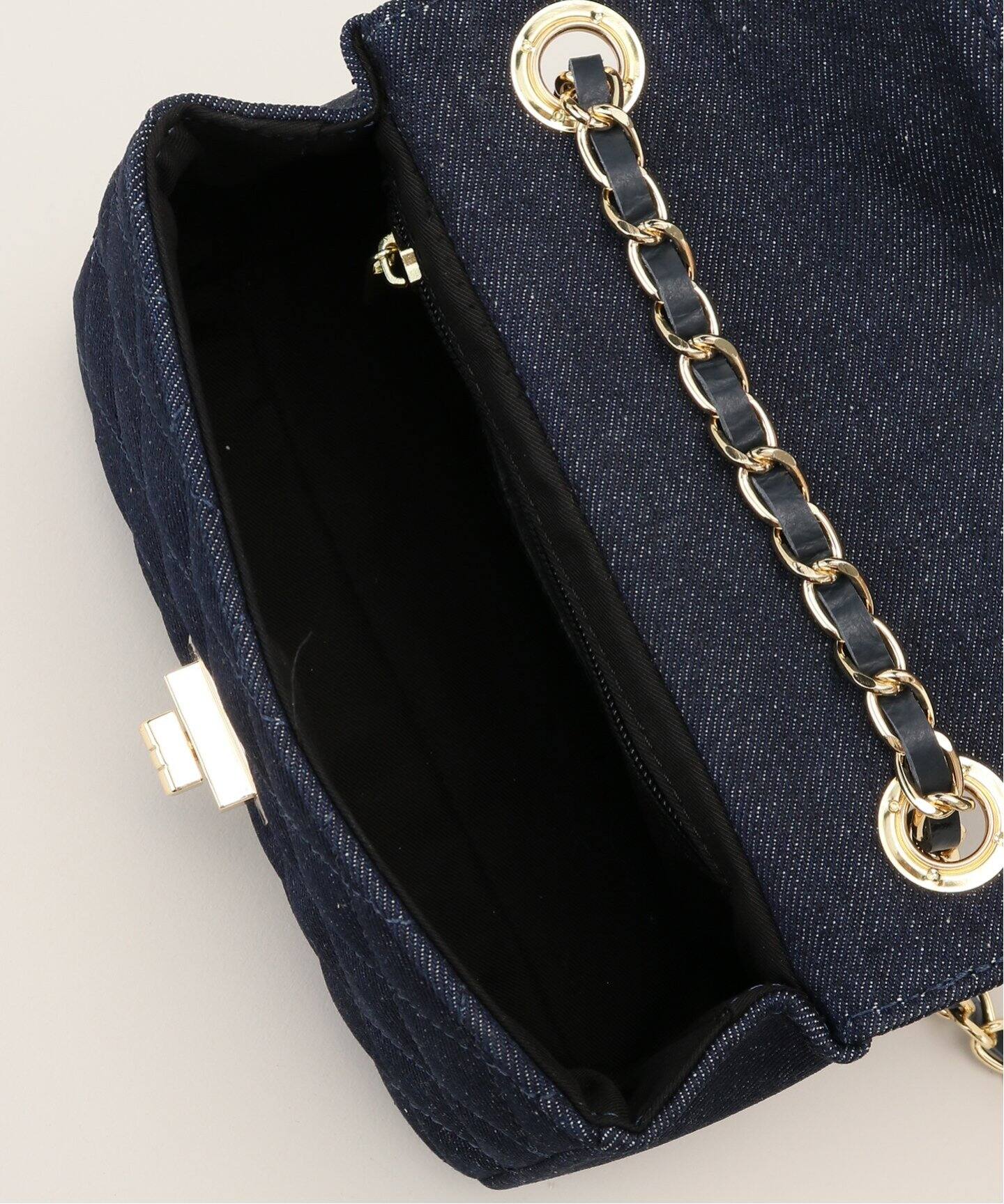 AULENTTI/オウレンティ】チェーンバッグ（ショルダーバッグ  