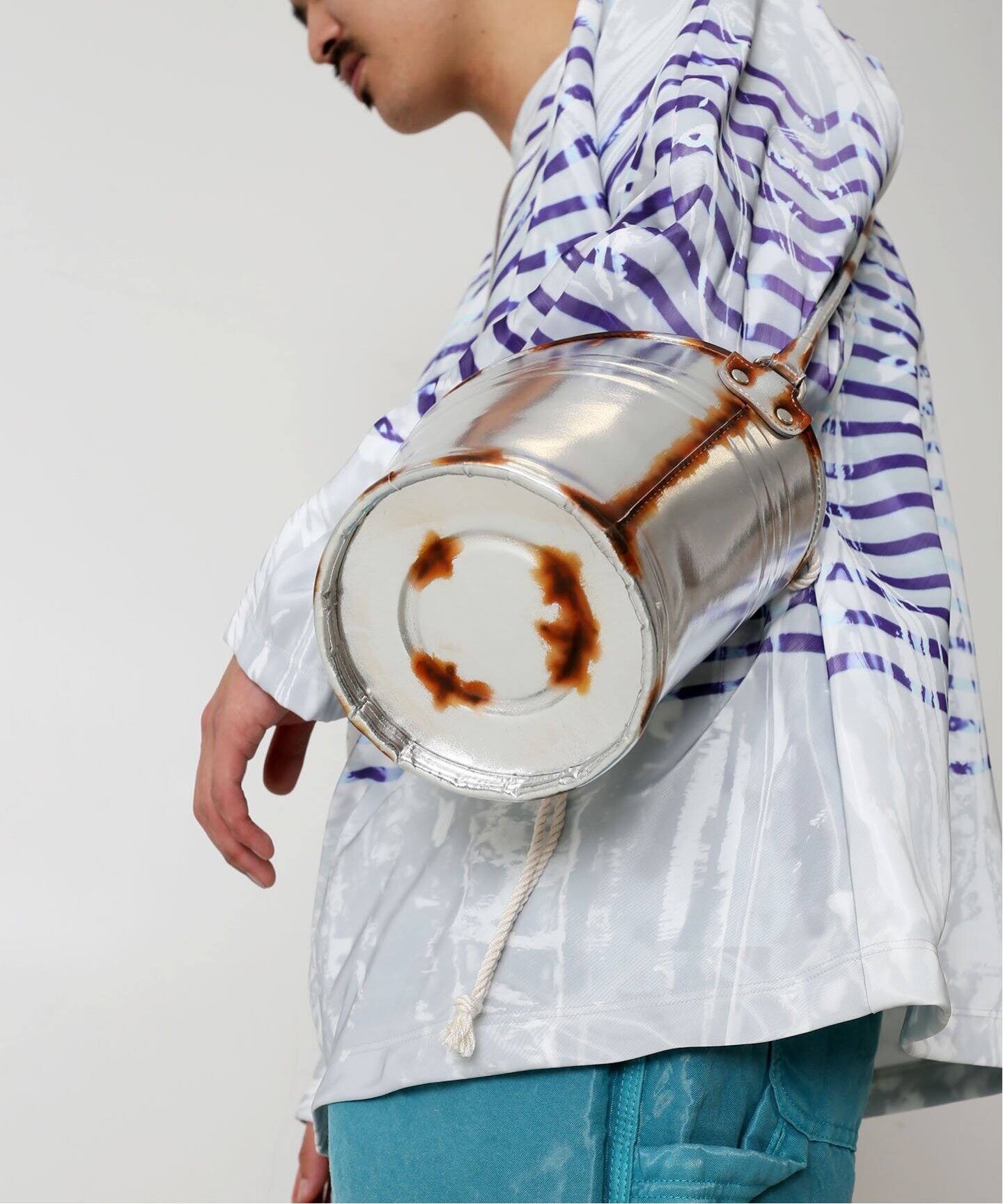 doublet / ダブレット】RUST PAINTED BUCKET SHOULDER BAG（ショルダー 