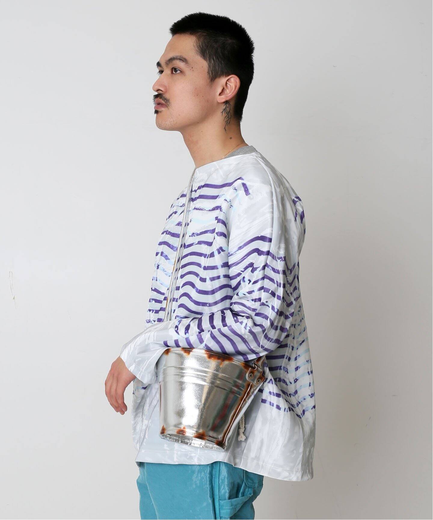 doublet RUST PAINTED BUCKET SHOULDER BAG 