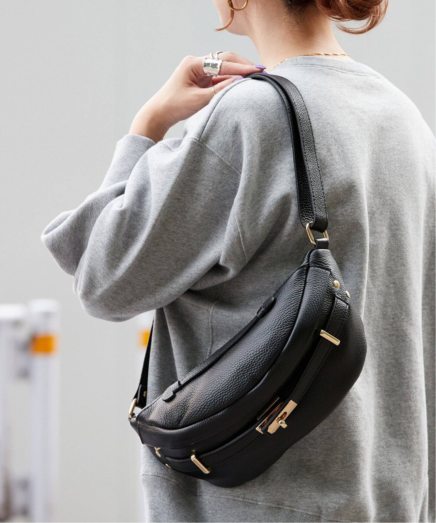 美品 AULENTTI バッグ イタリア製 ボディーバッグ バンヤードストーム  