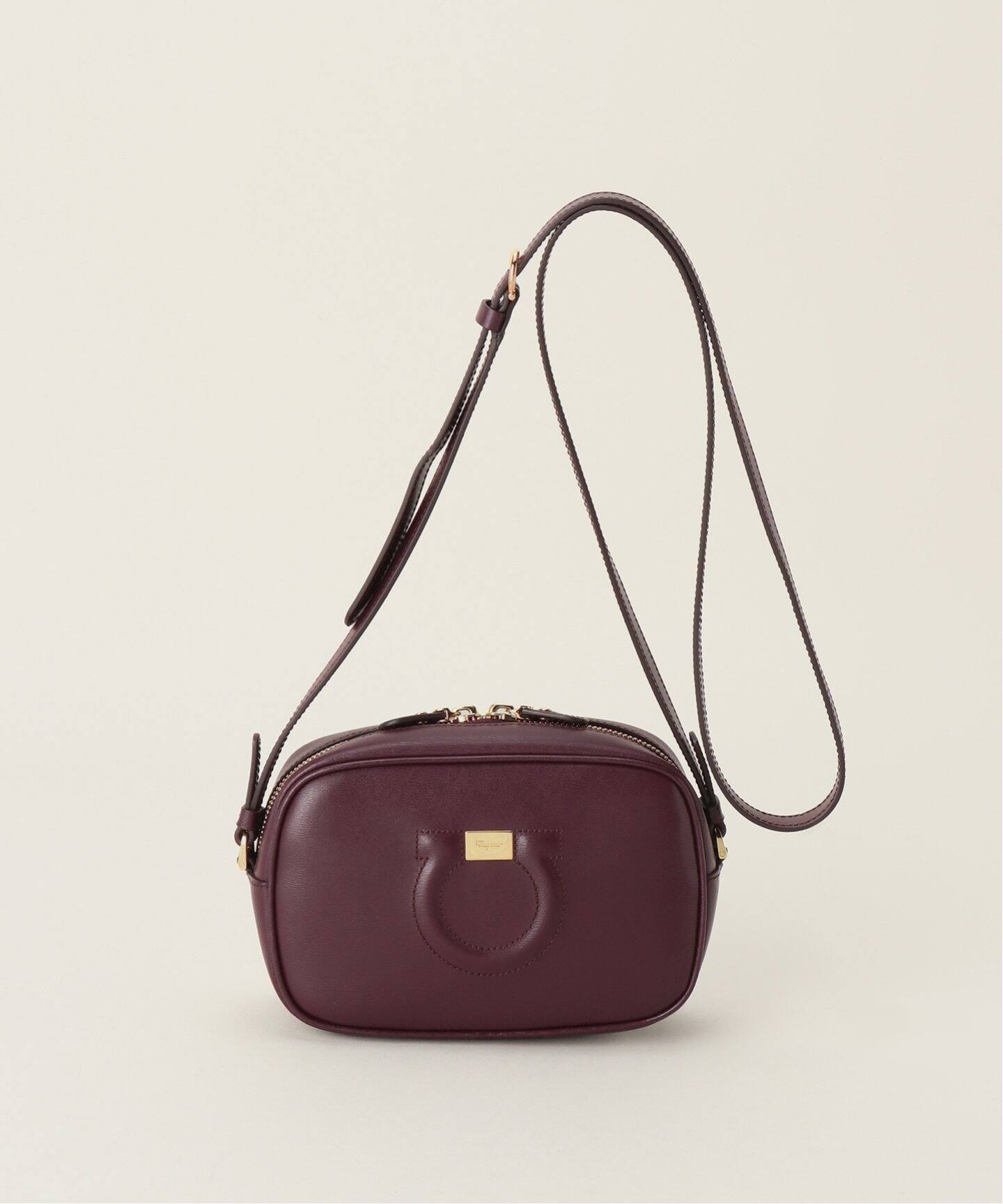 FERRAGAMO/フェラガモ】Gancini ガンチョシティバッグ（ショルダー 