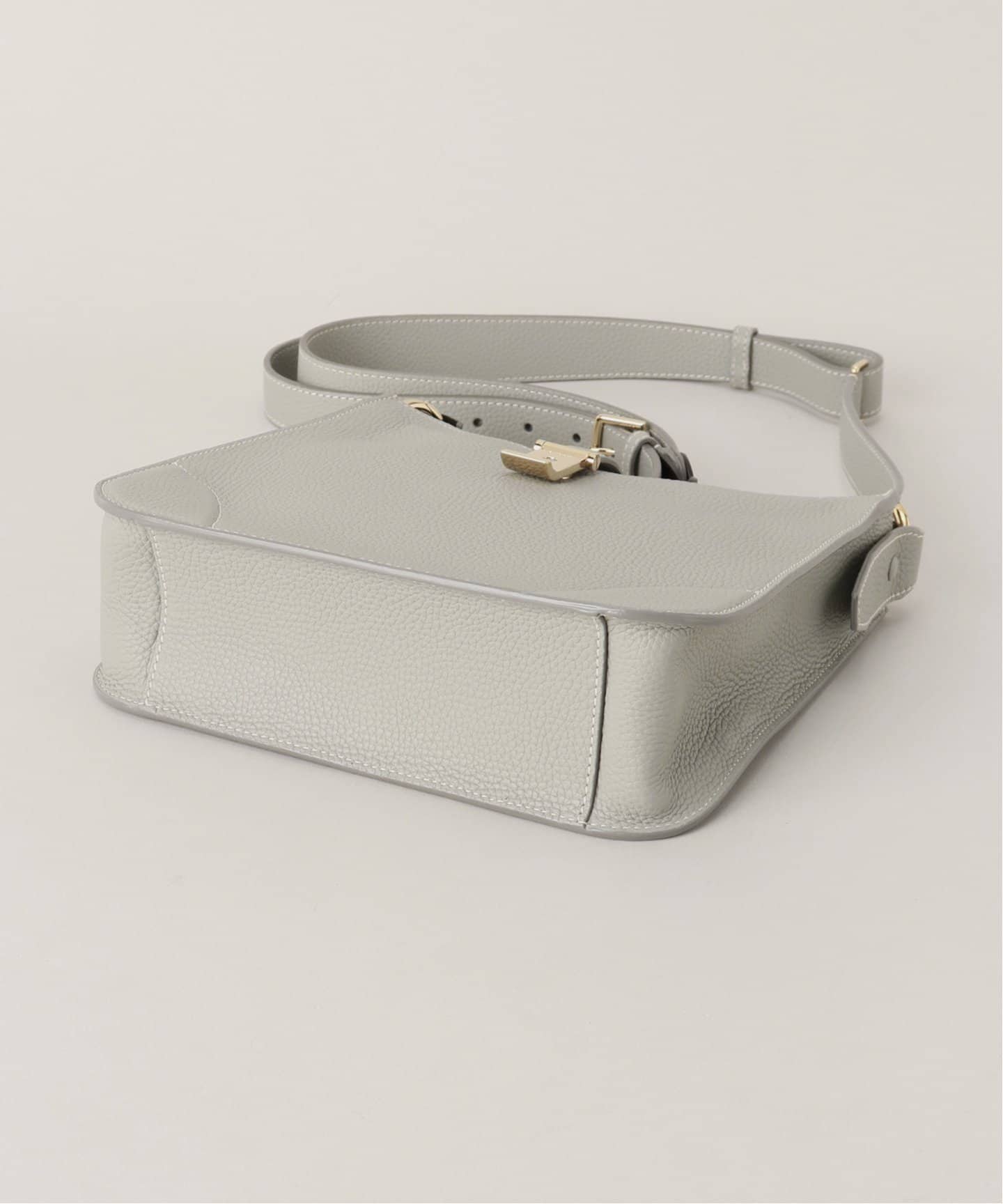 BALLYグレー ボックス型 ハンドバッグ ストラップ付き