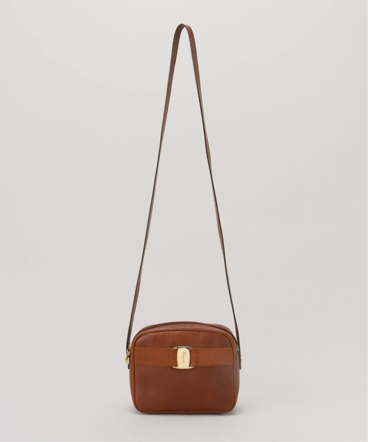 VINTAGE FERRAGAMO/フェラガモ】Vara ショルダーバッグ 18（ショルダー 