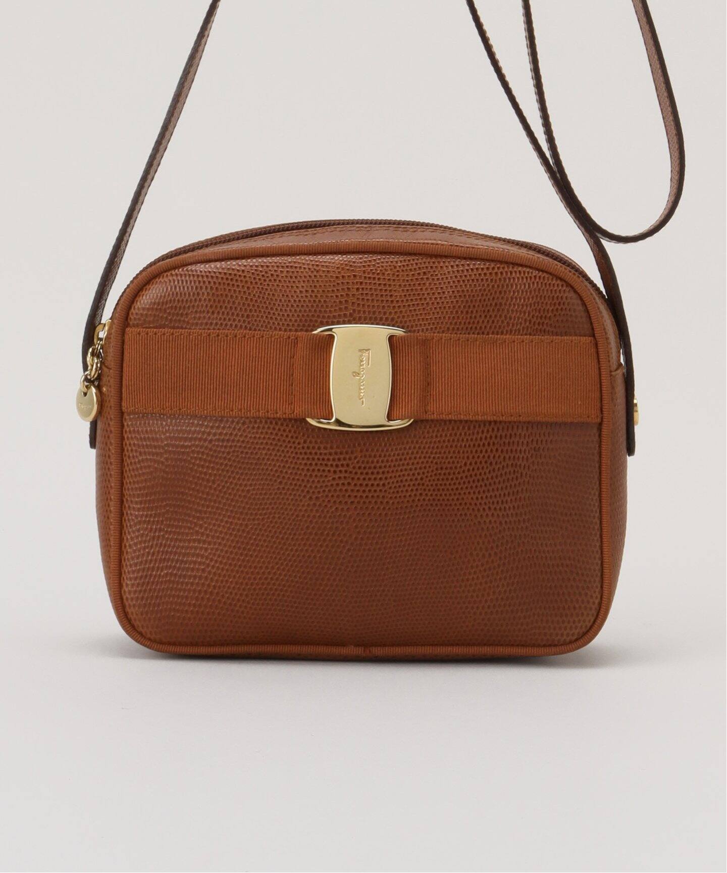 VINTAGE FERRAGAMO/フェラガモ】Vara ショルダーバッグ 18（ショルダー 