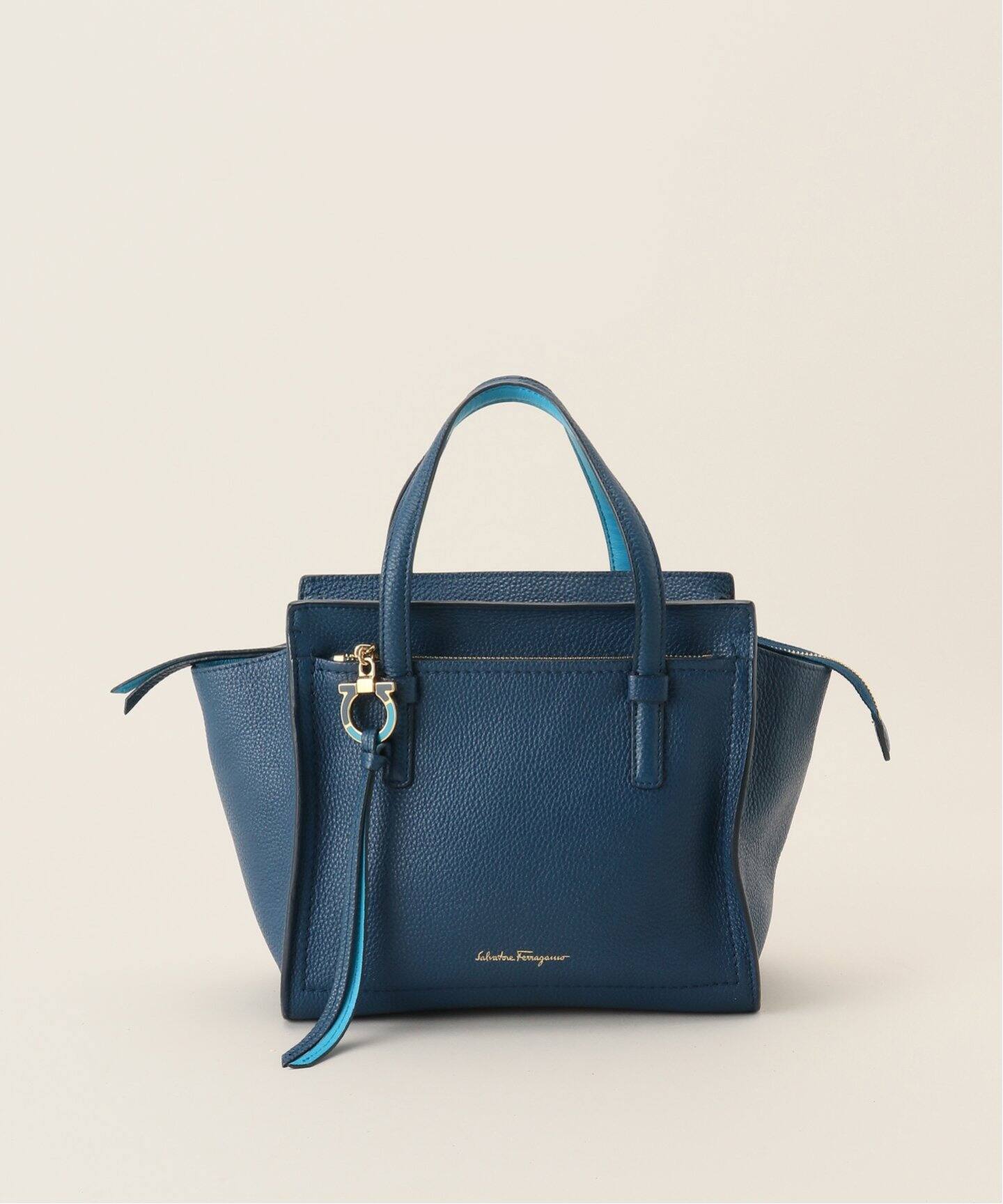 FERRAGAMO/フェラガモ】Amy Gancinii Small tote（ショルダーバッグ 