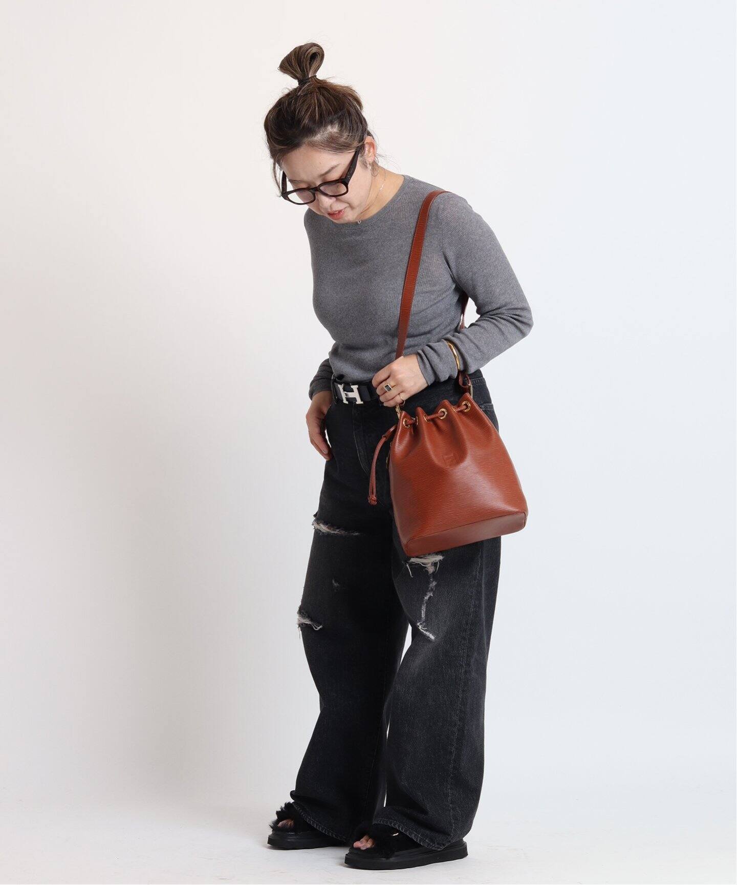 Fendi ダークブルー　デニム　ショルダーバッグ vintage FENDI Vintage Twin dark blue denim FF buckle brown handle