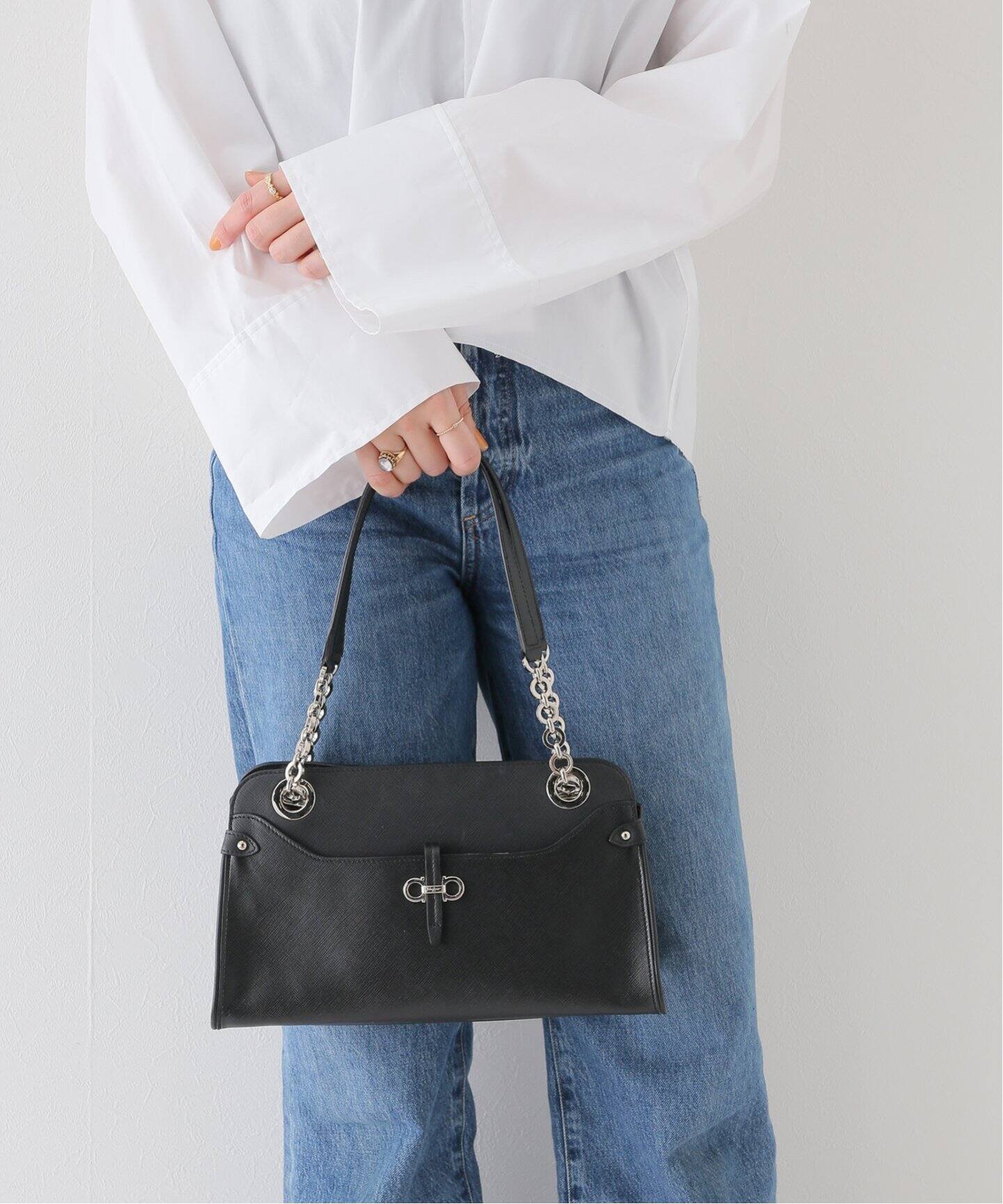 VINTAGE FERRAGAMO Gantini セミショルダーバッグ（ショルダーバッグ 