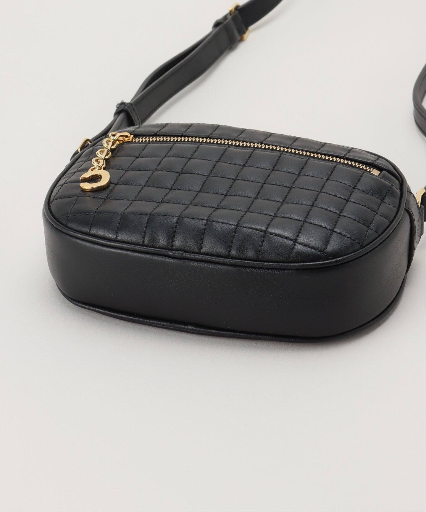 CELINE/セリーヌ】C charm Small Camera Bag（ショルダーバッグ  