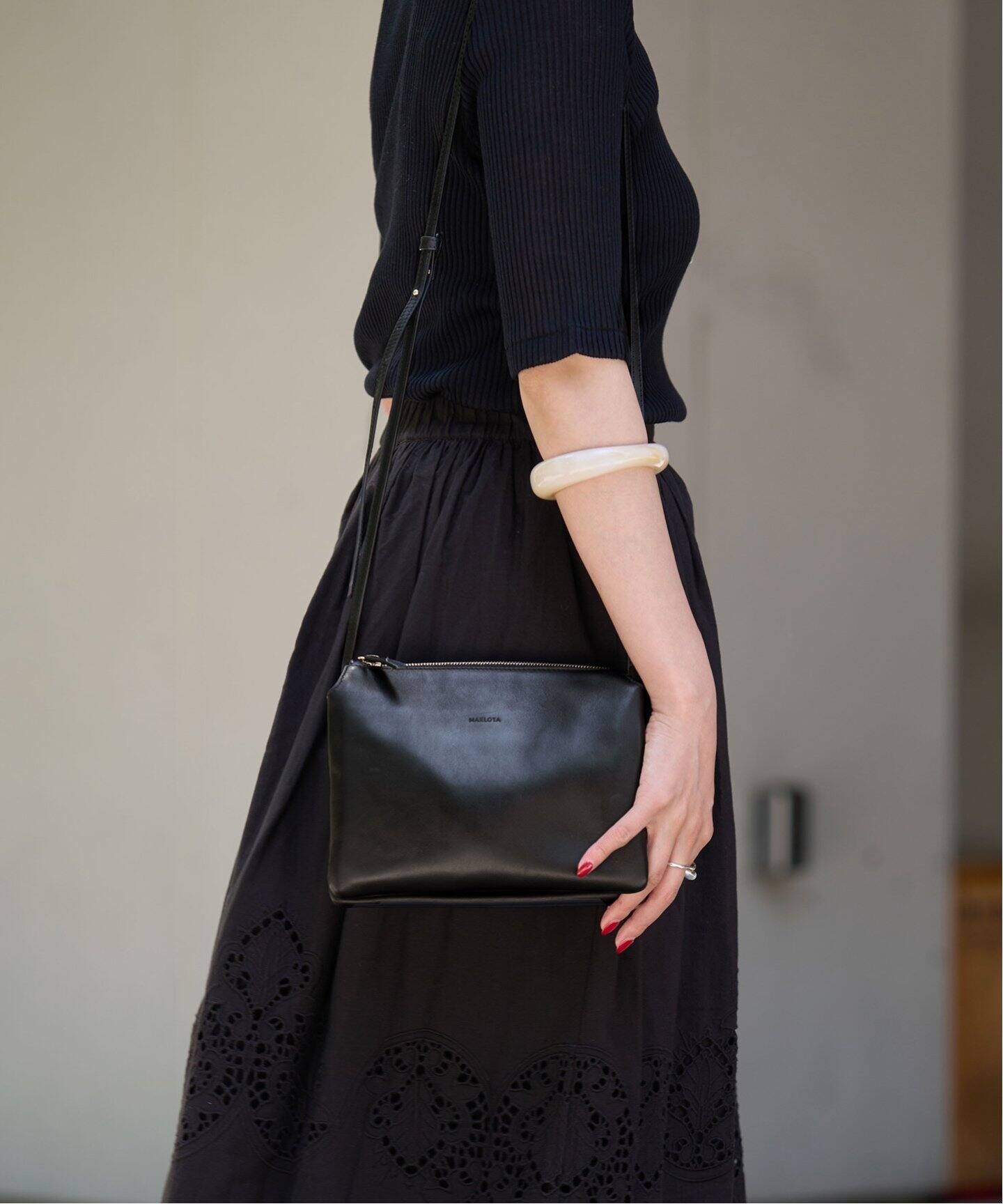 MARLOTA/マルロタ】ZIP POCHETTE / レザージップポシェット 