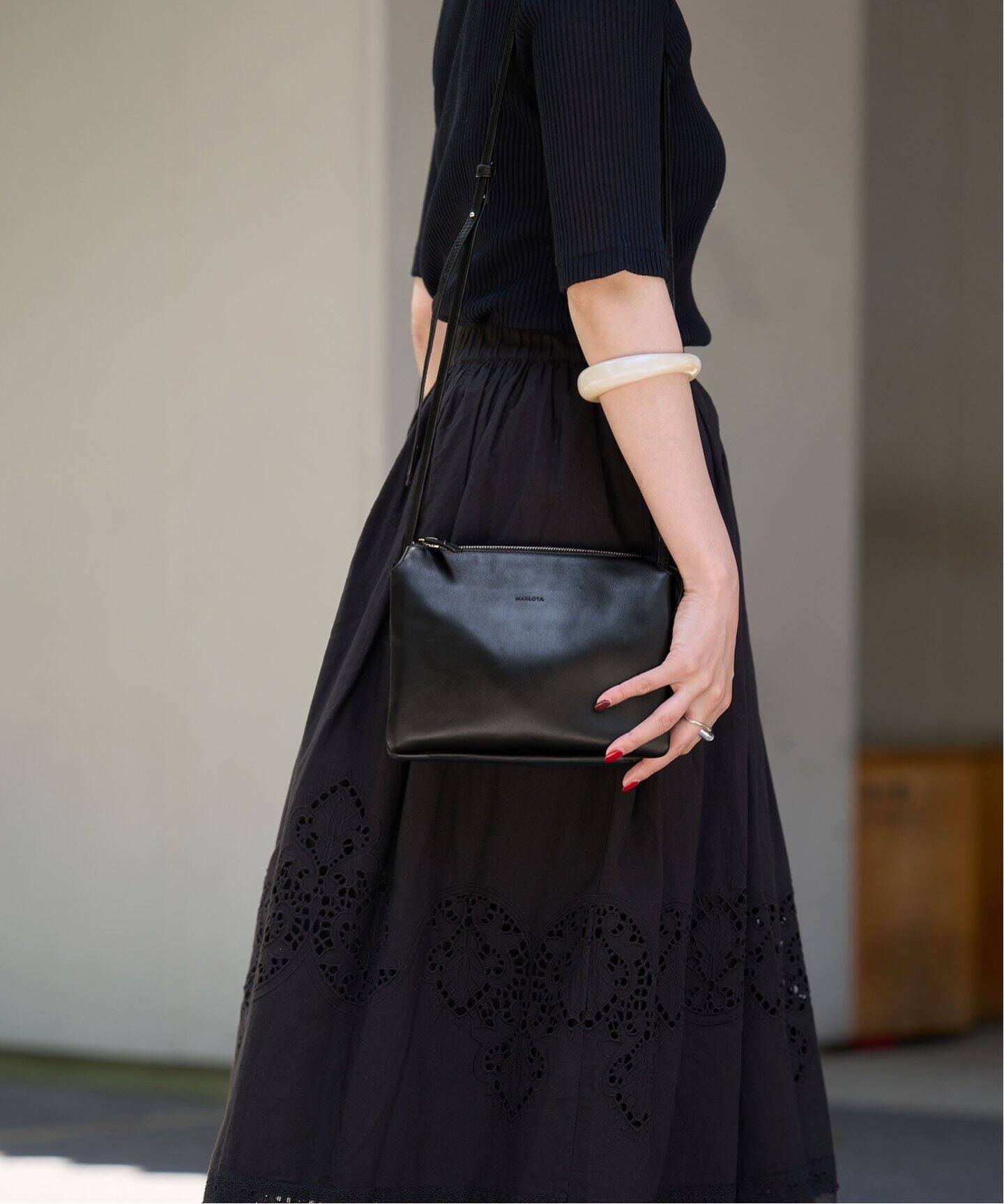MARLOTA/マルロタ】ZIP POCHETTE / レザージップポシェット 