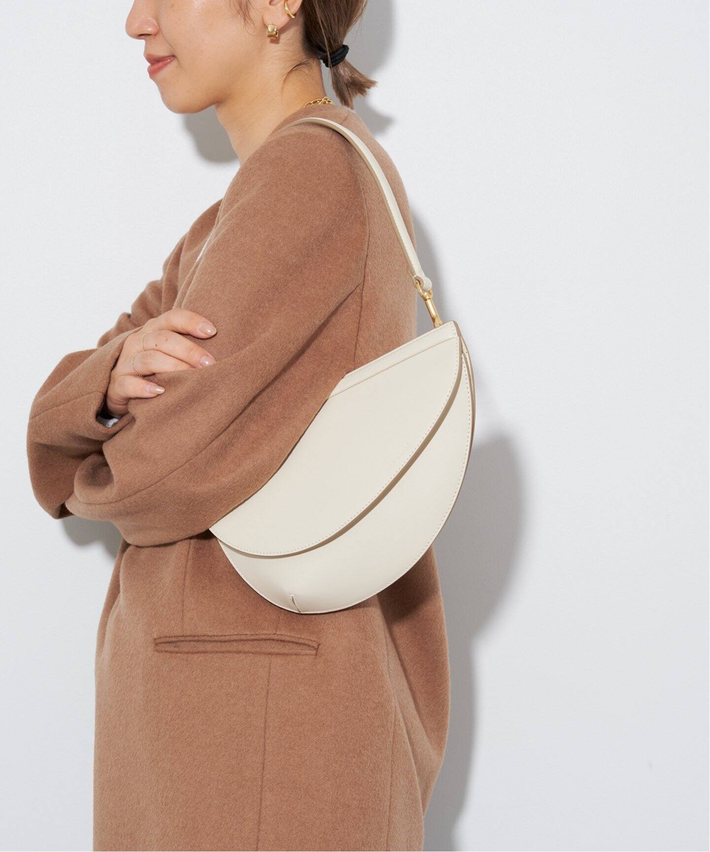 DREA BASAA/ドリューバサー】 CHESTNUT バッグ（ショルダーバッグ  