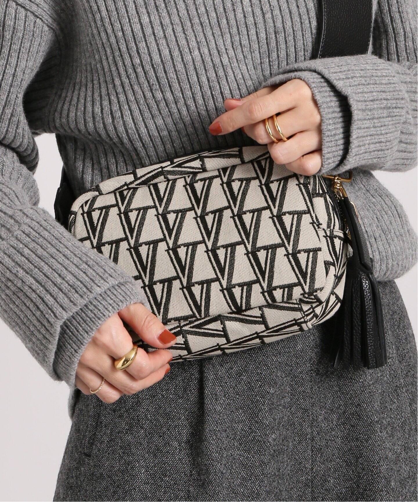 追加》VERMEILモノグラムロゴジャガードショルダーバッグ（ショルダー  