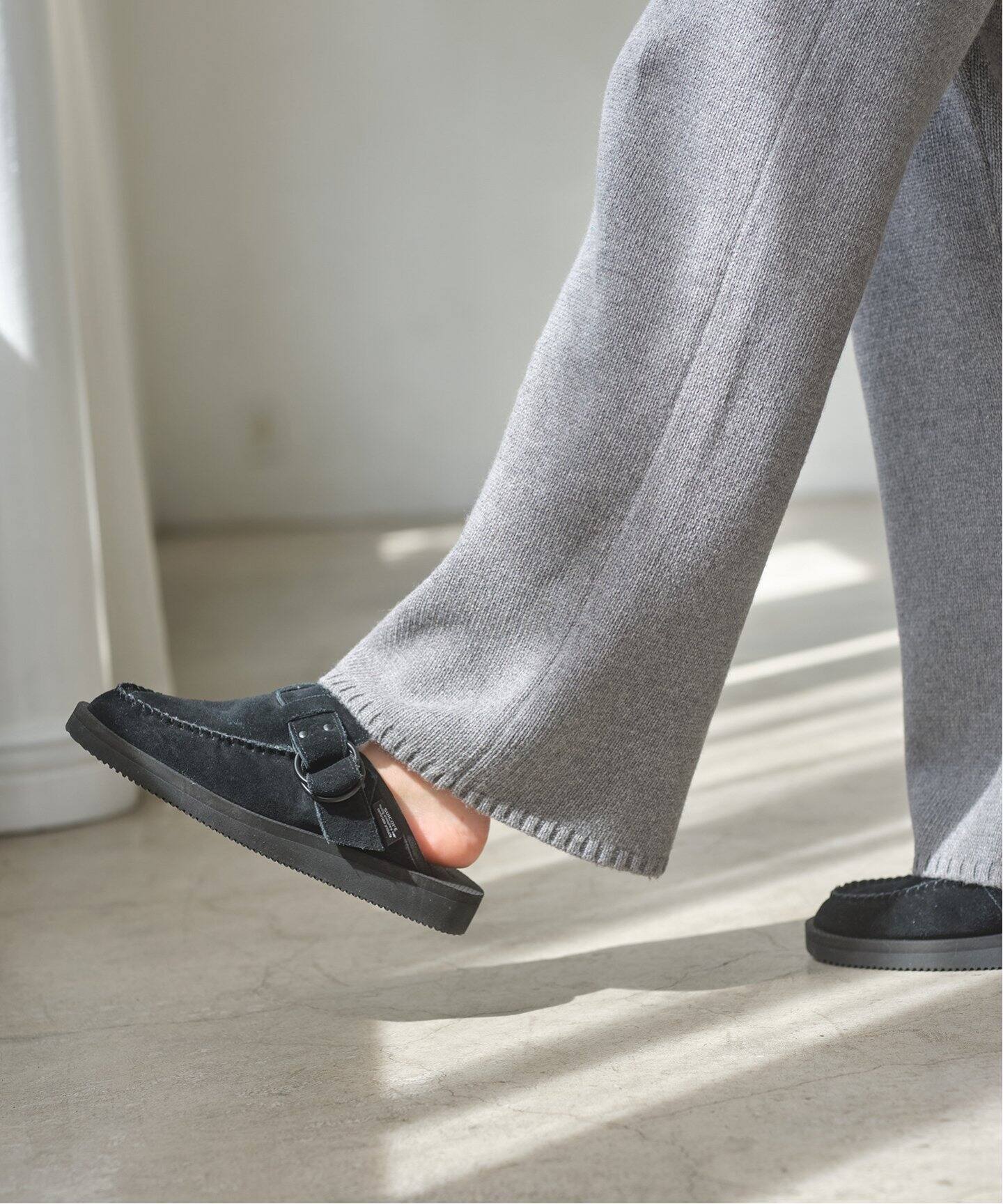 SUICOKE /スイコック】LEMI-Mab（フラットシューズ）｜Spick and Span 