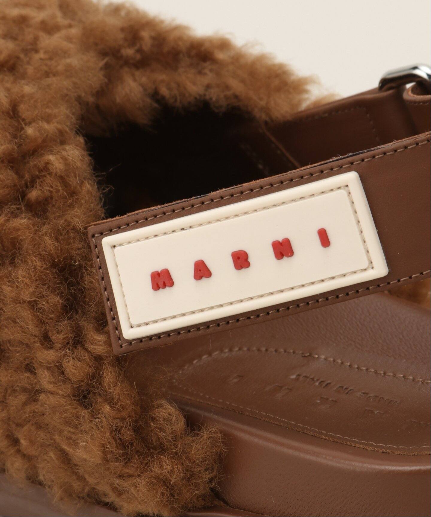 ≪一部店舗+WEB限定≫【MARNI/マルニ】FB CRISCROSS STRAP（サンダル  