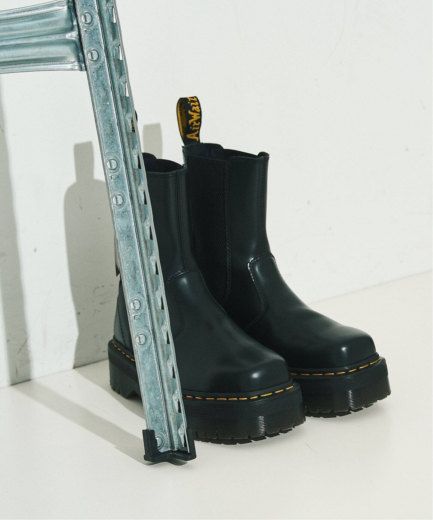 Dr.Martens/ドクターマーチン】 2976 Hi Quar Squared（ブーティ 