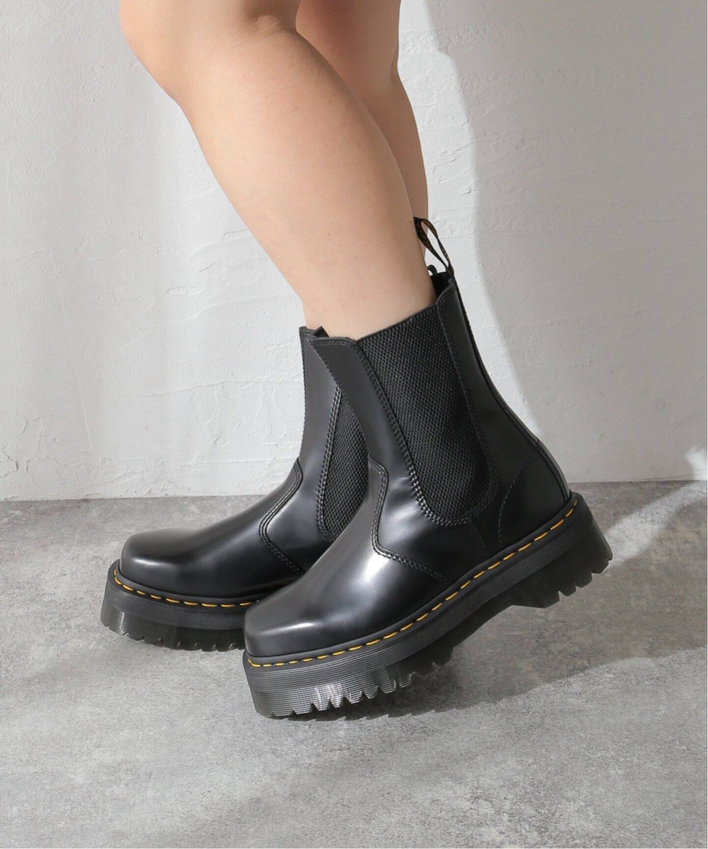 Dr.Martens/ドクターマーチン】 2976 Hi Quar Squared（ブーティ 