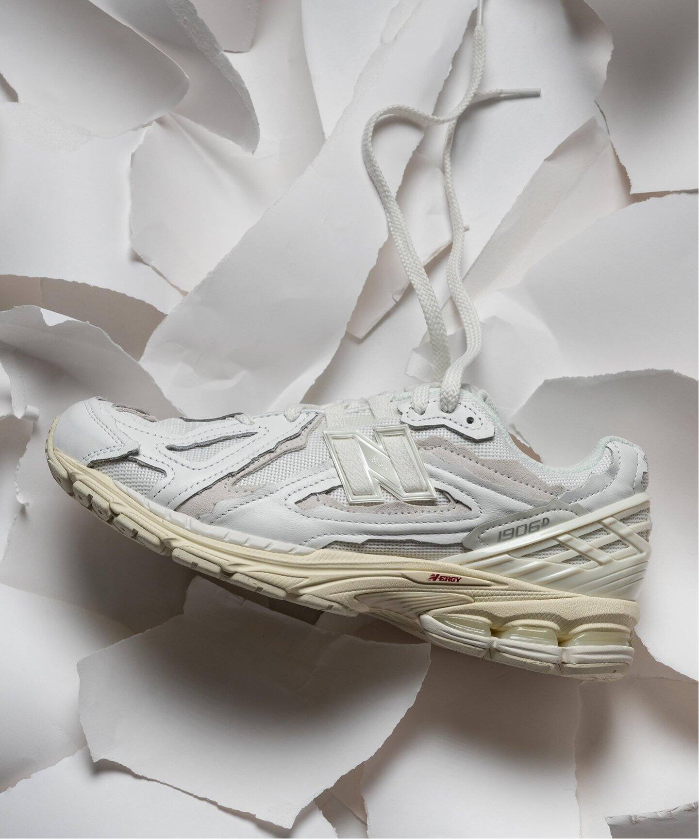 New Balance / ニューバランス】M1906DE（スニーカー）｜EDIFICE 