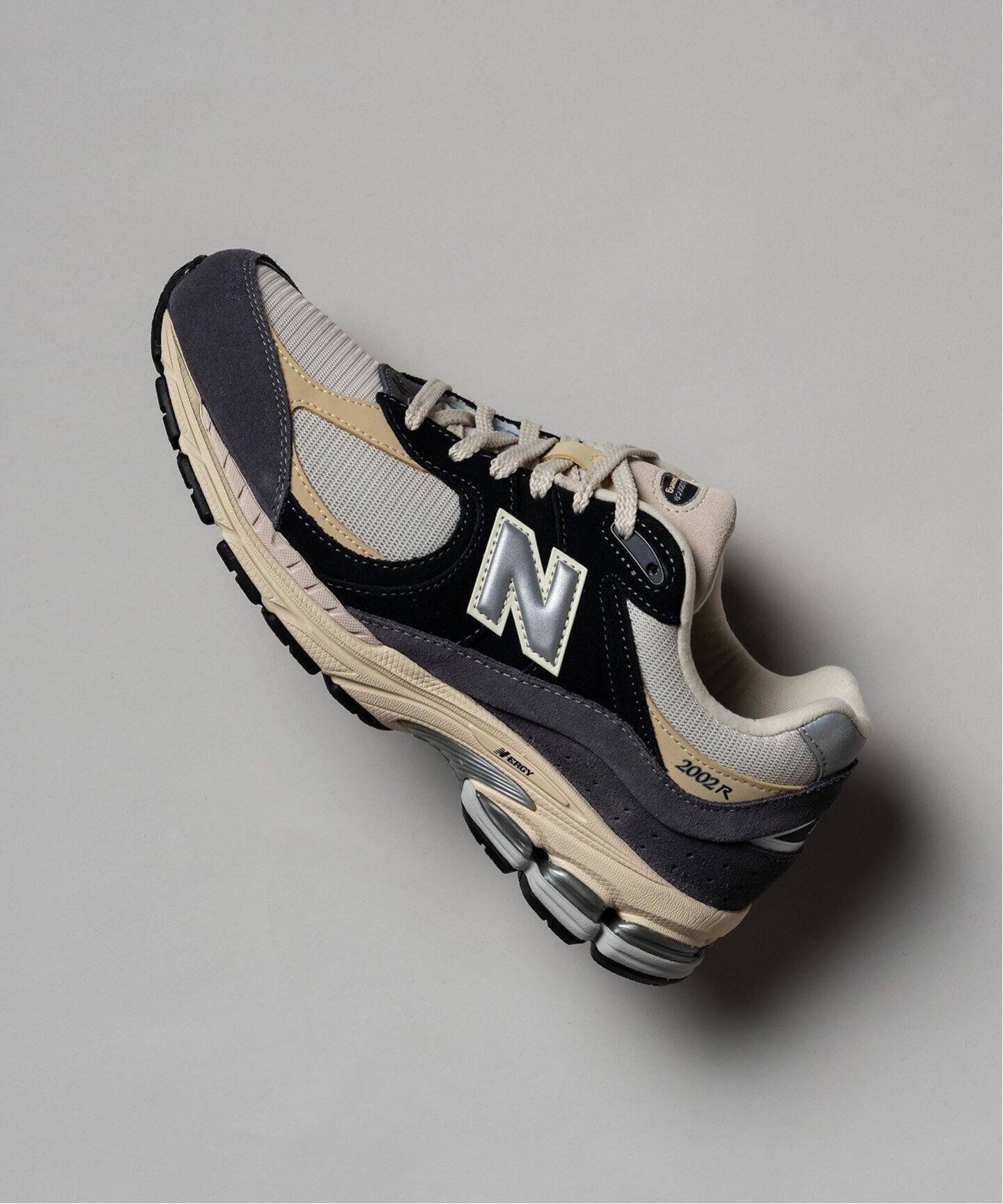 New Balance / ニューバランス】MET24限定 M2002RSH（スニーカー 