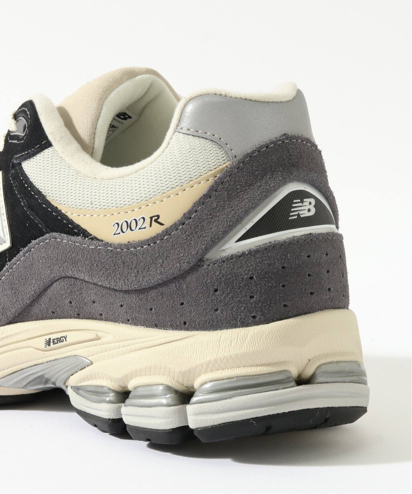 New Balance / ニューバランス】MET24限定 M2002RSH（スニーカー 