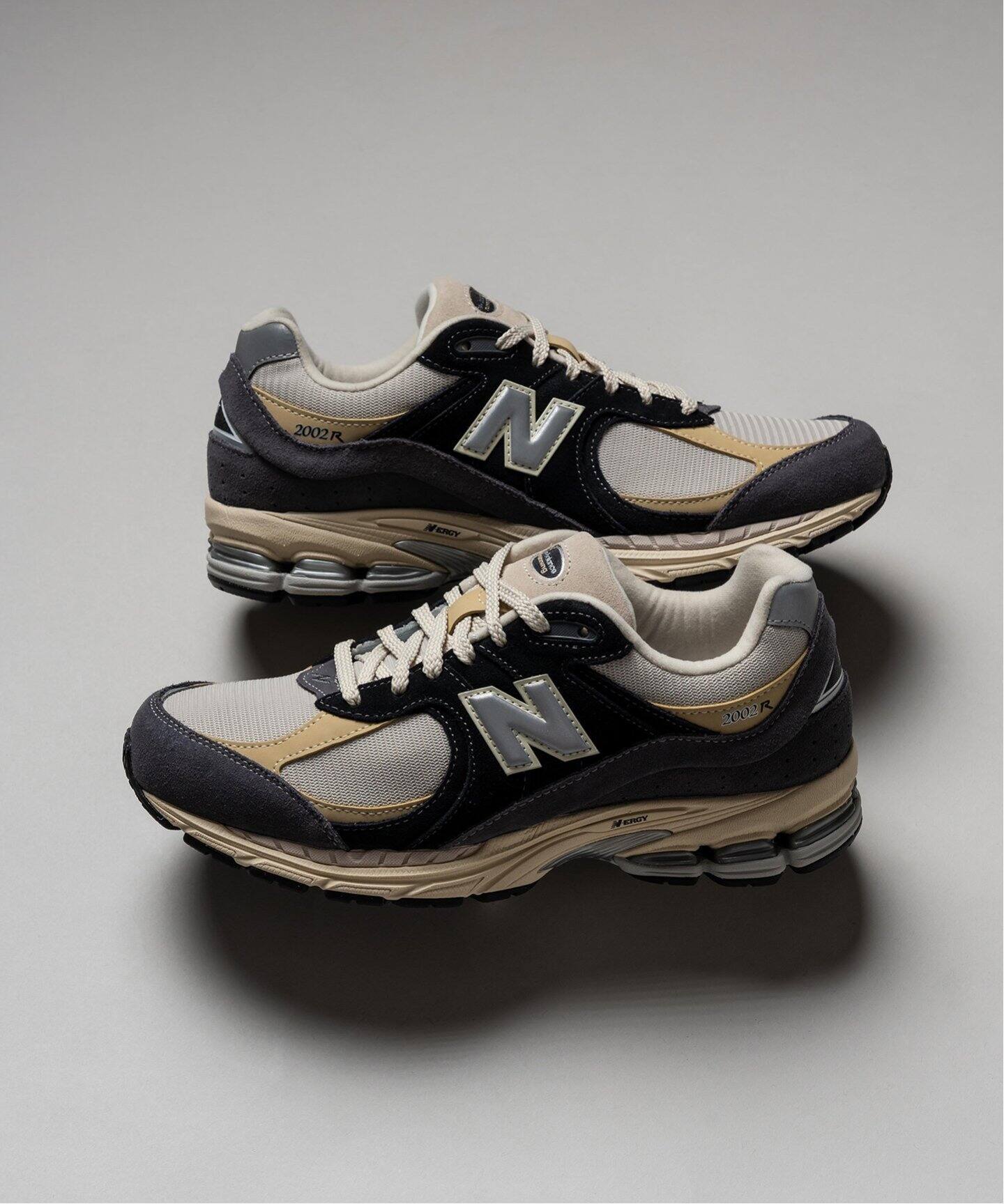 New Balance / ニューバランス】MET24限定 M2002RSH（スニーカー  