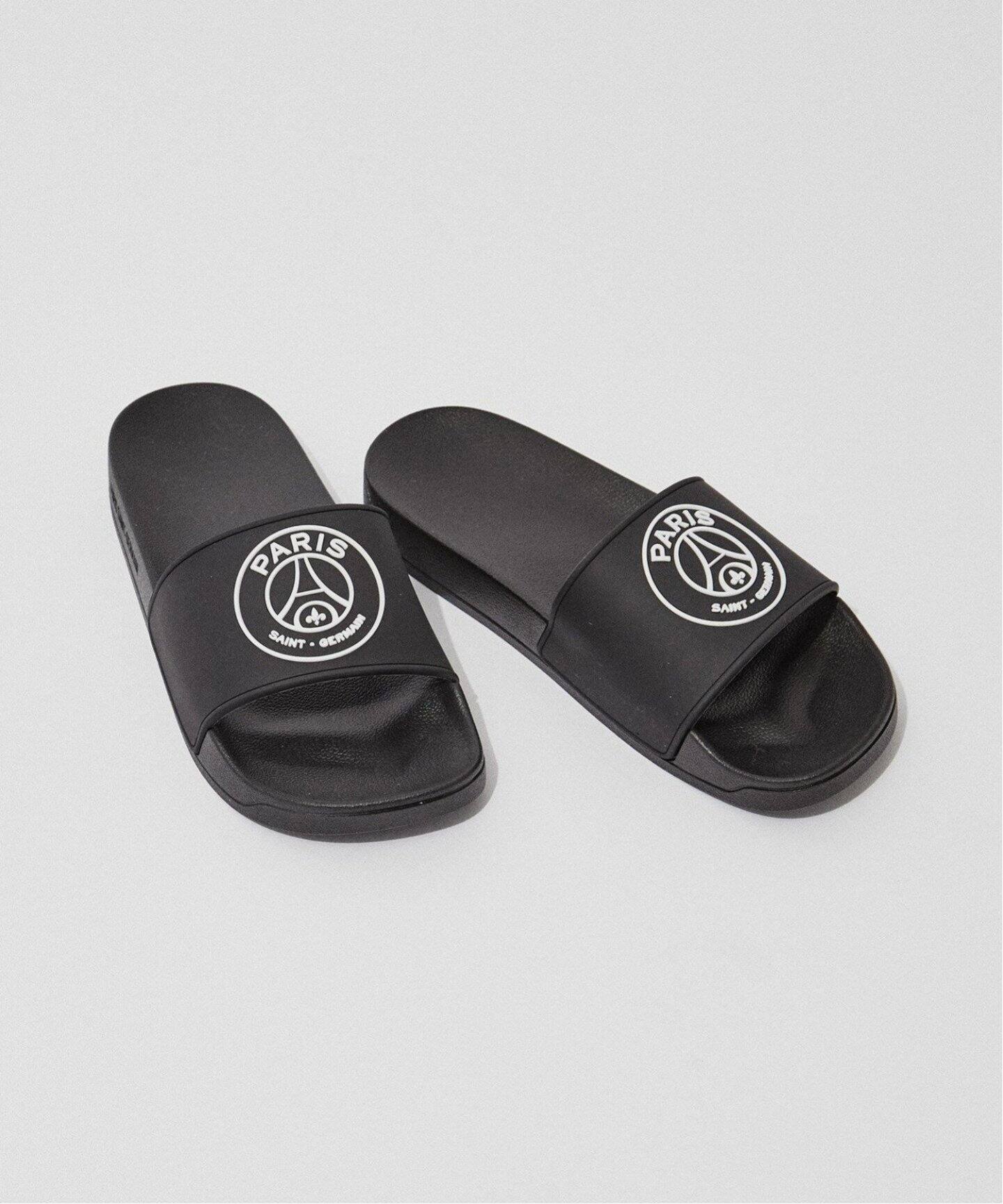 Paris Saint-Germaine エンブレム シャワーサンダル Paris Saint-Germain】エンブレム シャワーサンダル（サンダル