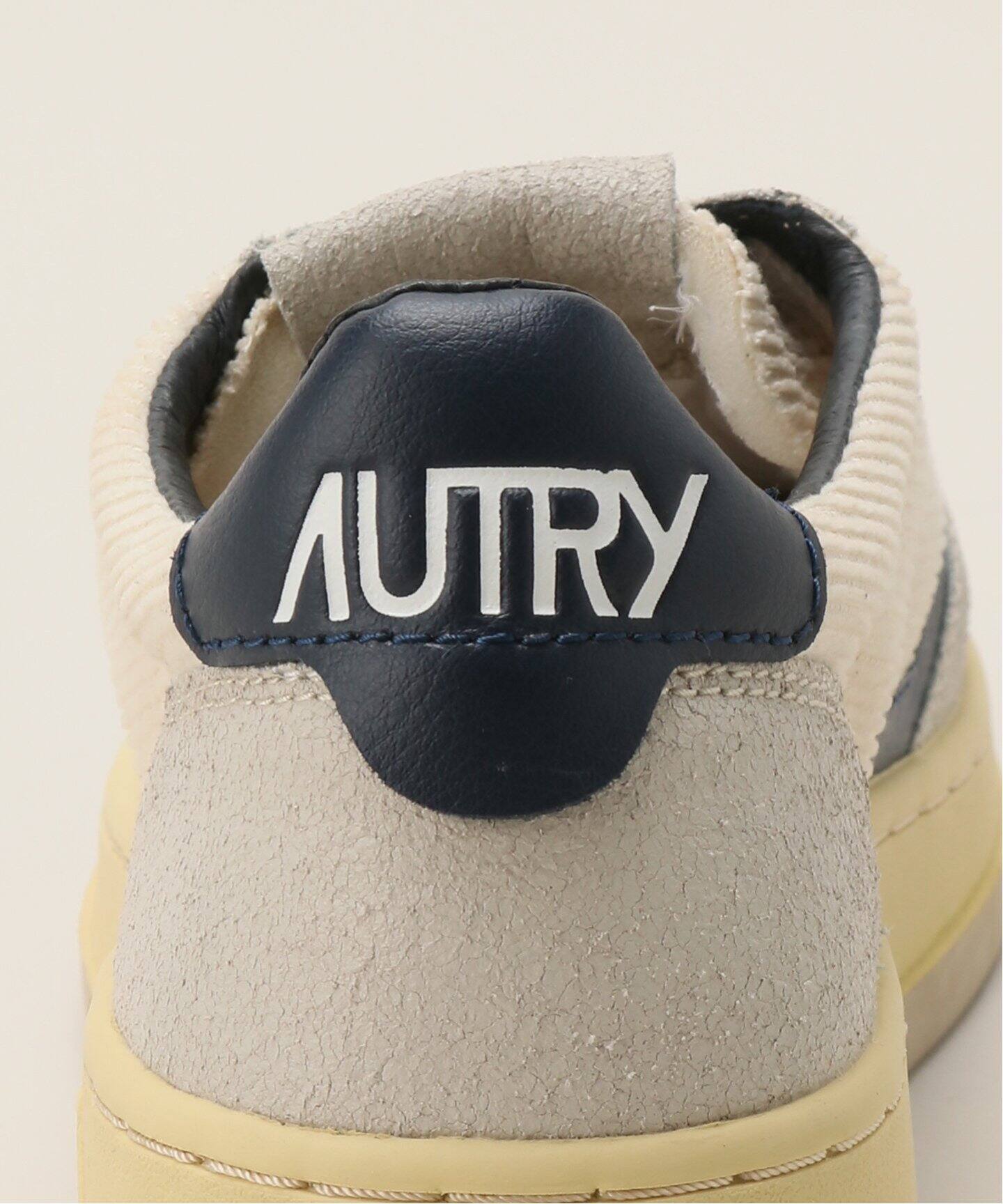 AUTRY / オートリー】 MEDALIST LOW (CORDUROY)（スニーカー 