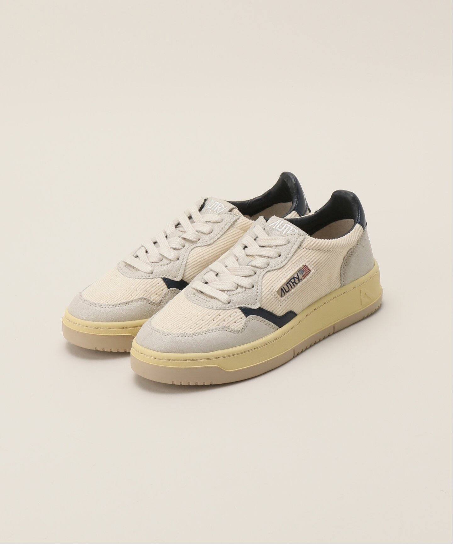 AUTRY / オートリー】 MEDALIST LOW (CORDUROY)（スニーカー 
