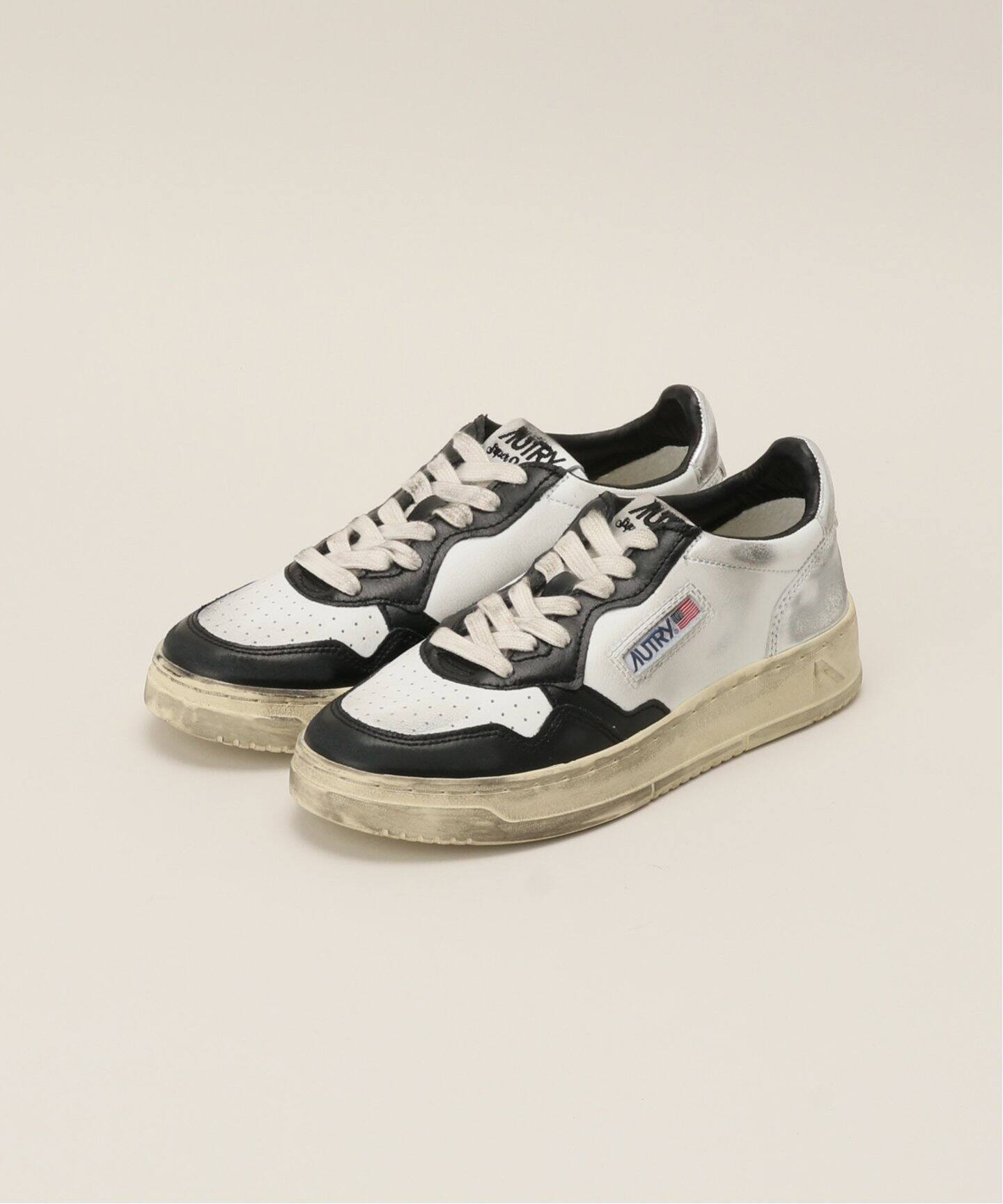 AUTRY SUPER VINTAGE LOW CUT サイズ37