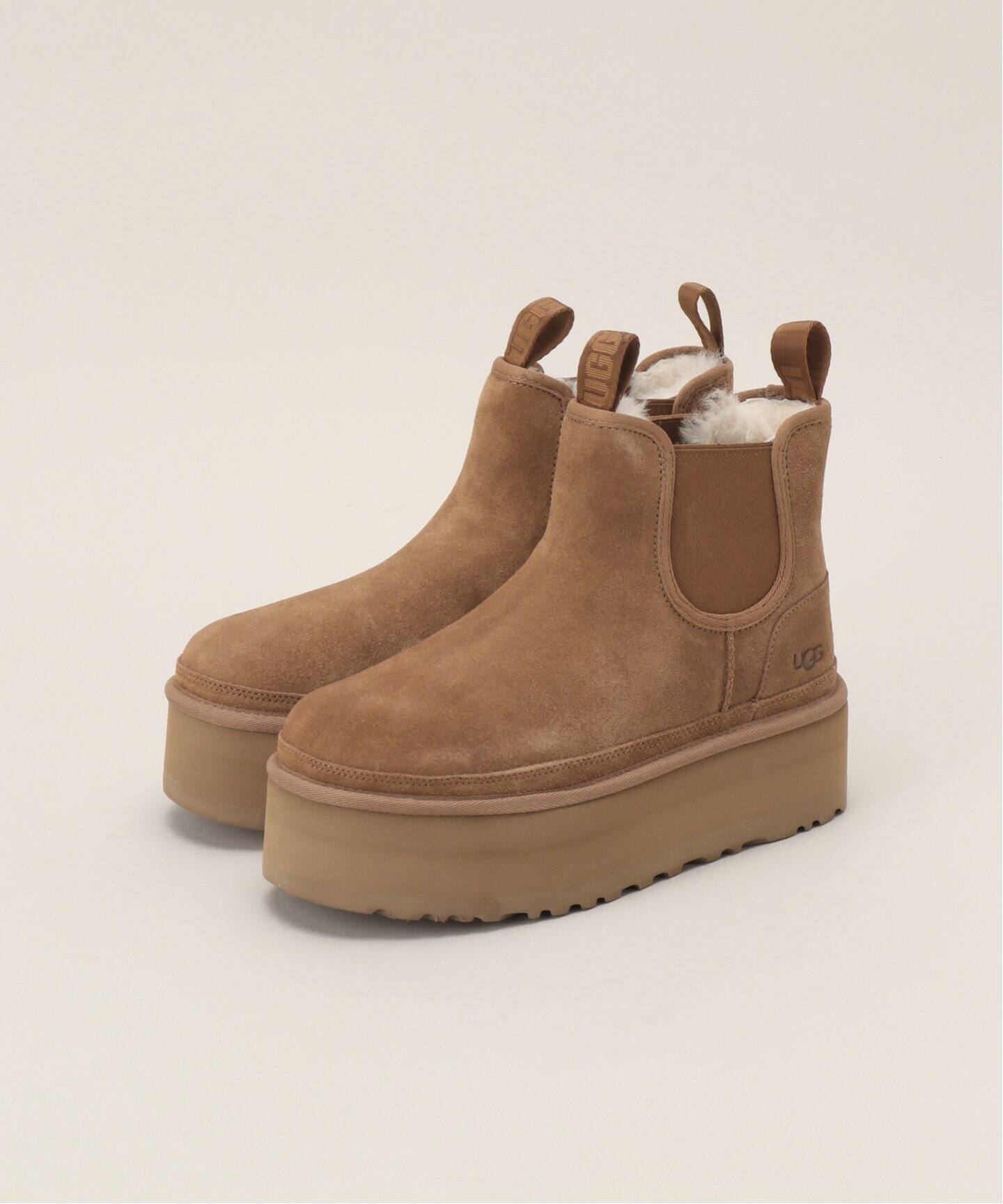 UGG / アグ】 Platform Chelsea Boots（ブーティ・ショートブーツ 