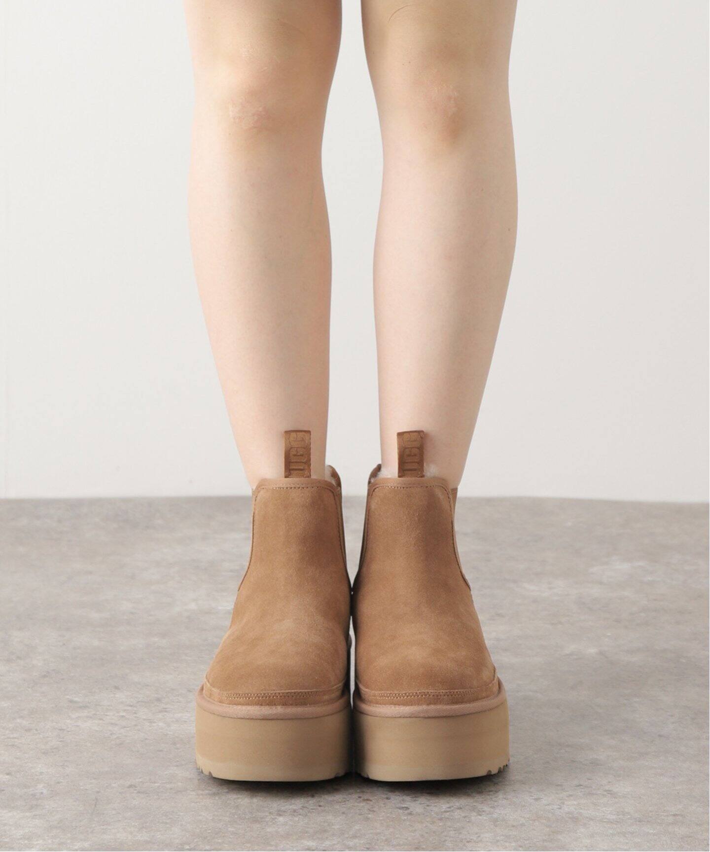 UGG / アグ】 Platform Chelsea Boots（ブーティ・ショートブーツ  